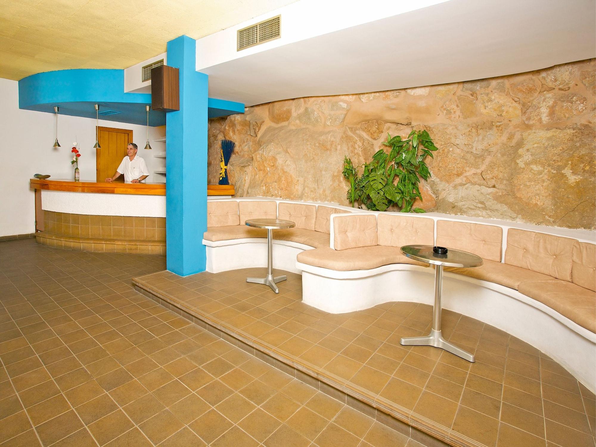 Vista Lobby Apartamentos San Miguel Park & Esmeralda Mar