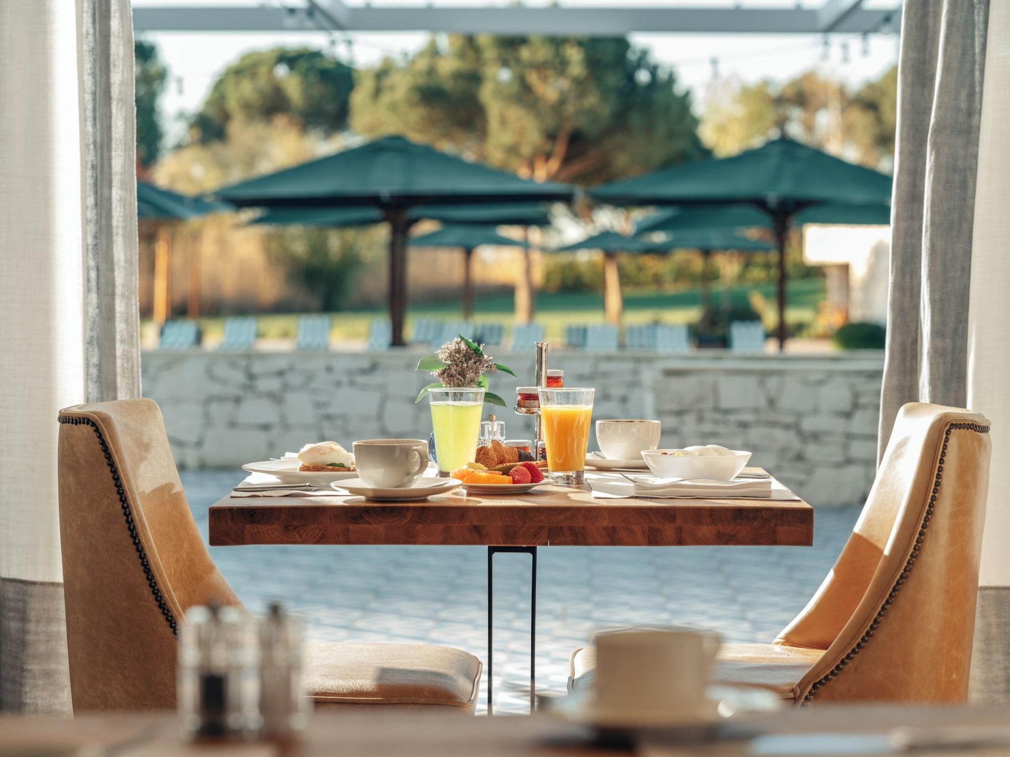 Restaurant Hotel Camiral - The Leading Hotels of the World