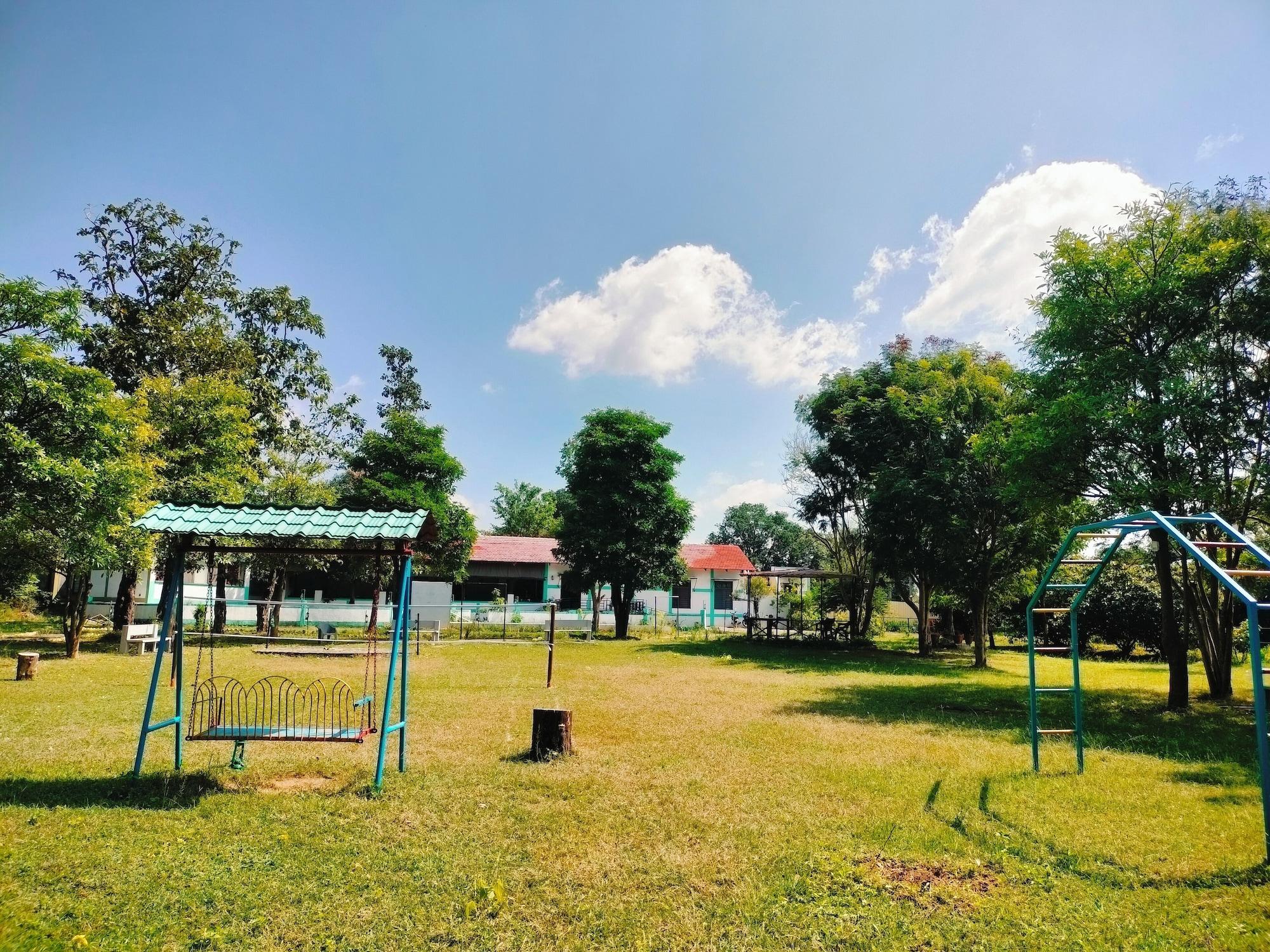 Instalaciones Recreativas Nature's Sprout Wildmark Kanha Resort