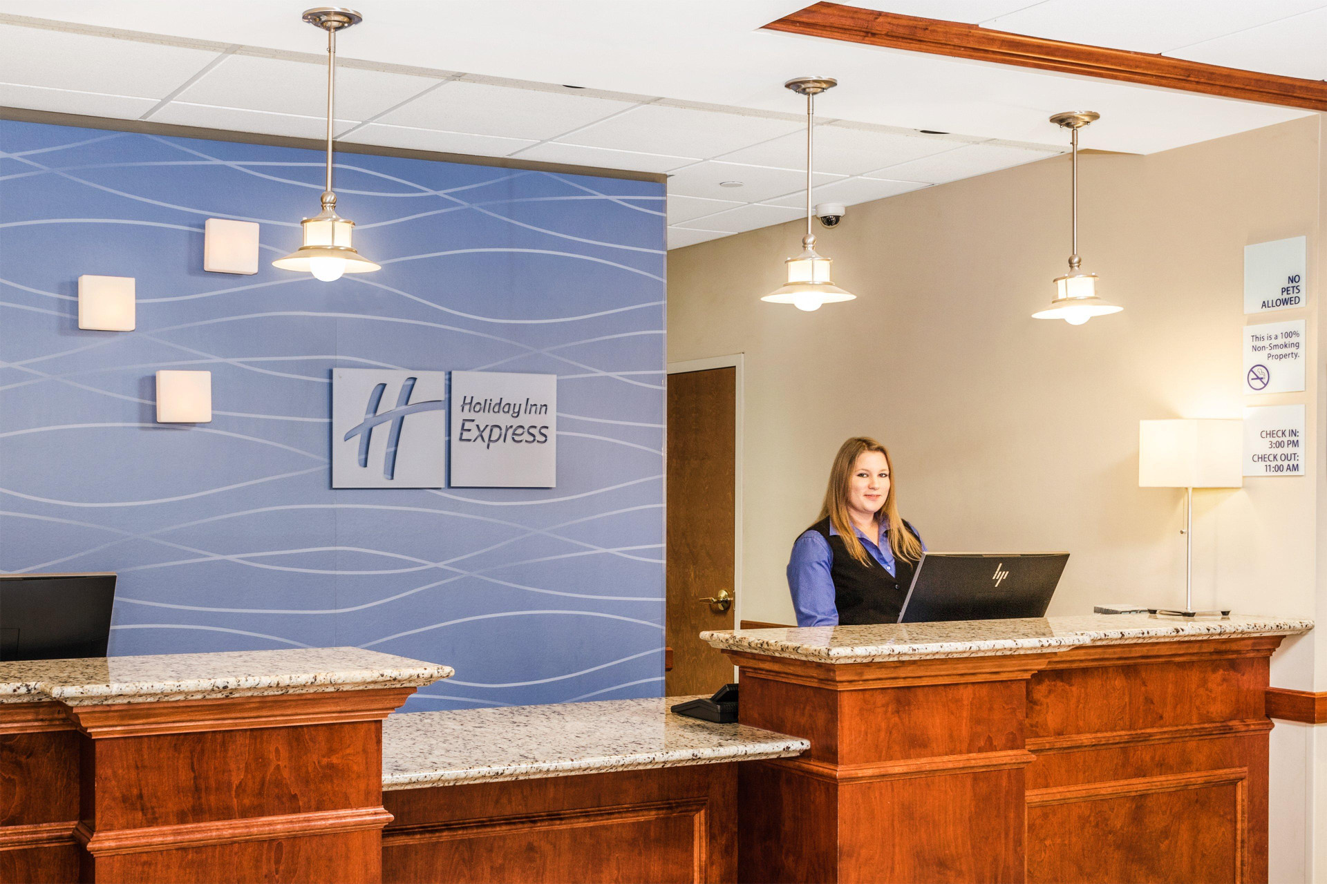 Vista Lobby Holiday Inn Express & Sts Hampton South-Seabrook