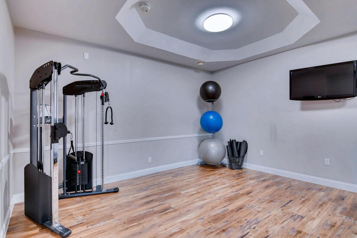 Gimnasio Orangewood Inn & Suites Midtown