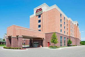Paquete - Hampton Inn & Suites Detroit / Airport - Romulus