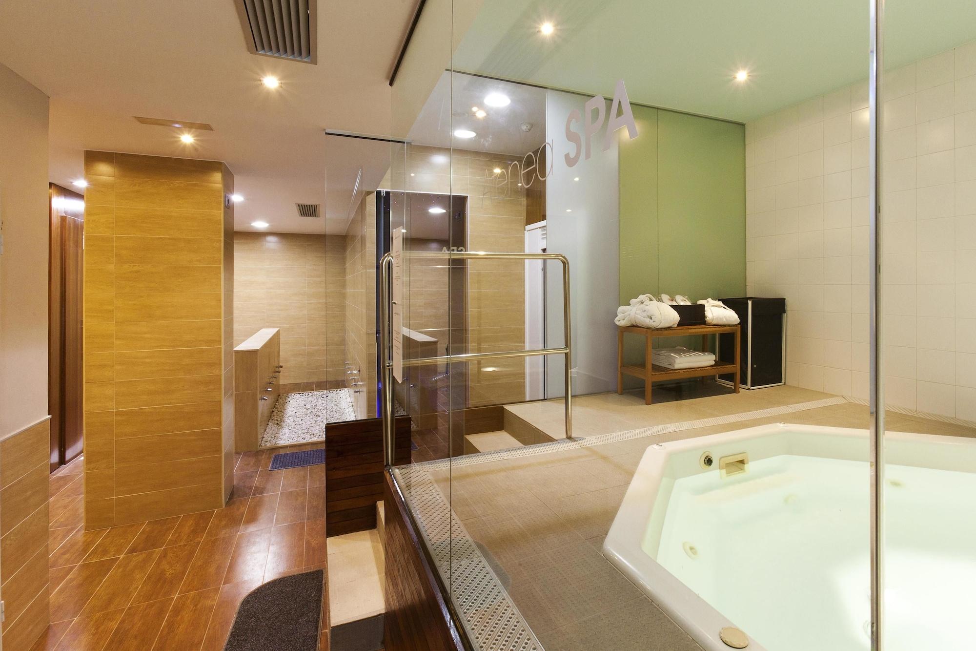 Spa Aparthotel Atenea Valles