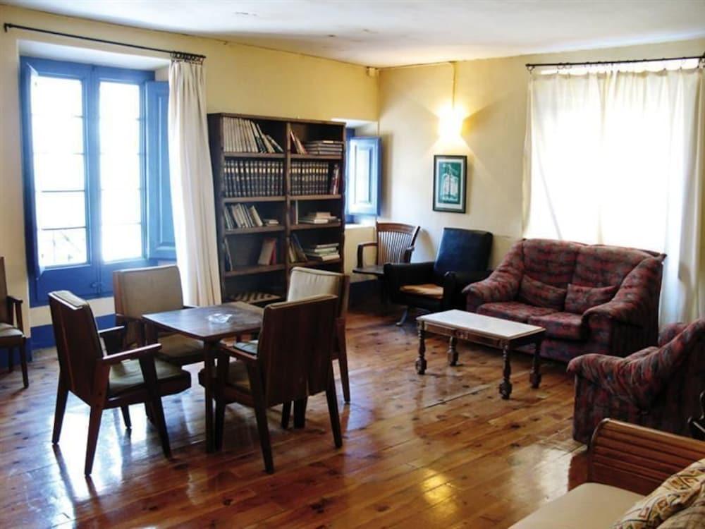 Vista Lobby Fonda Biayna