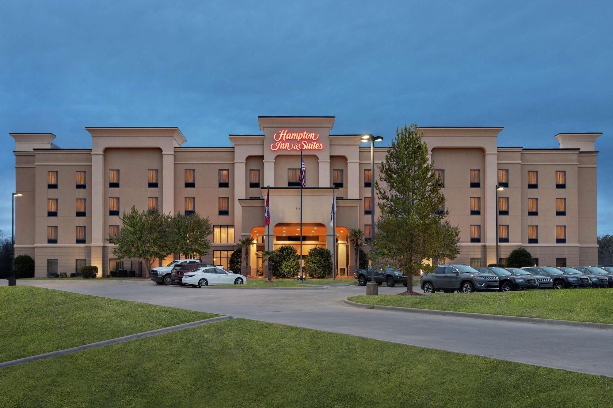 Vista Exterior Hampton Inn and Suites Pine Bluff
