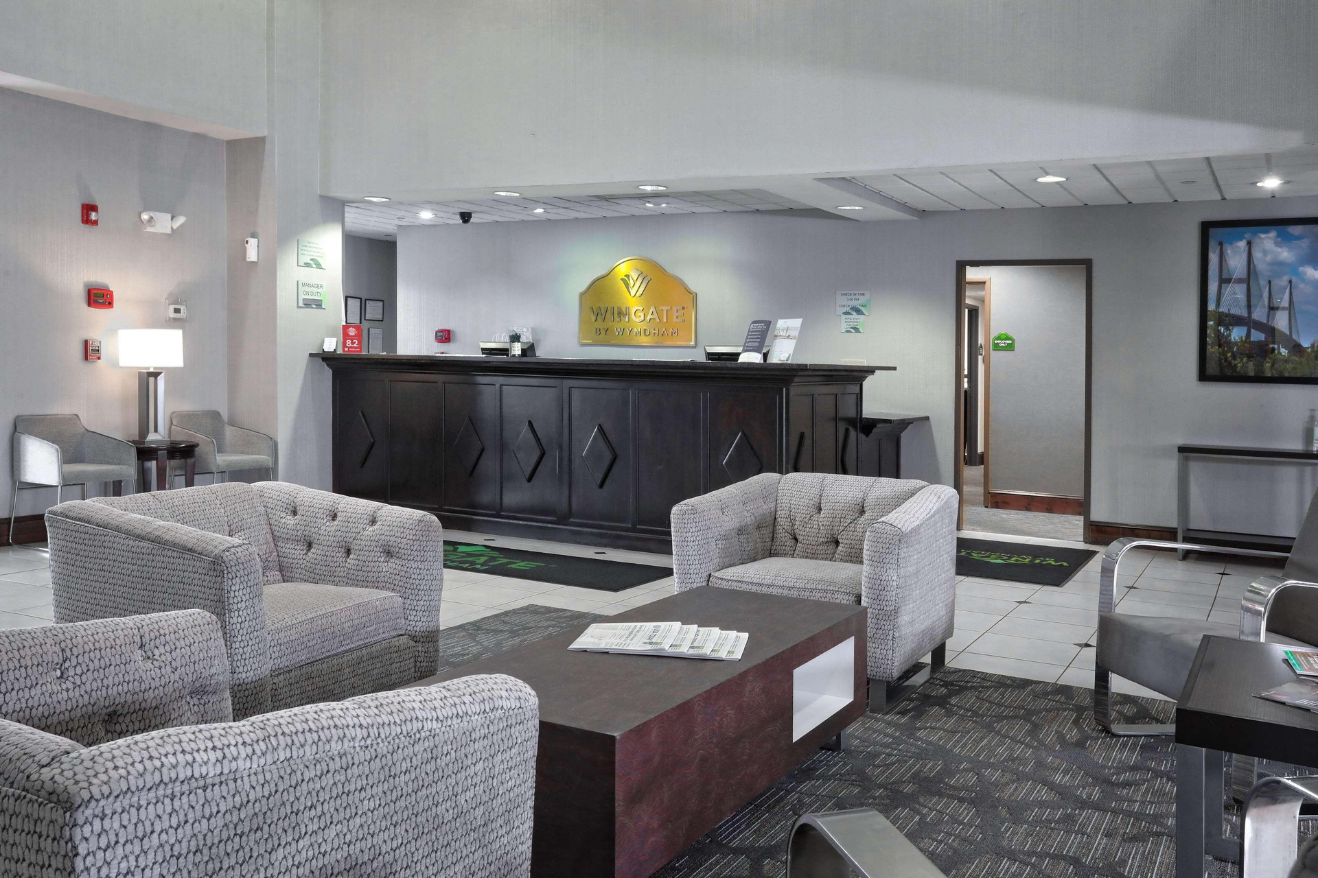 Vista Lobby Wingate by Wyndham Savannah/Pooler