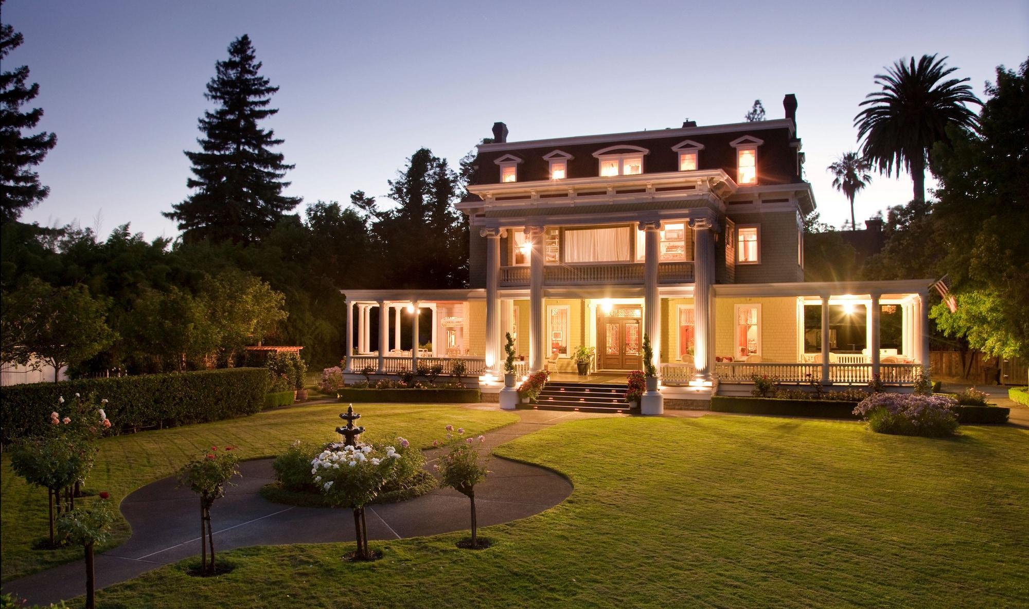 Varios Churchill Manor B&B