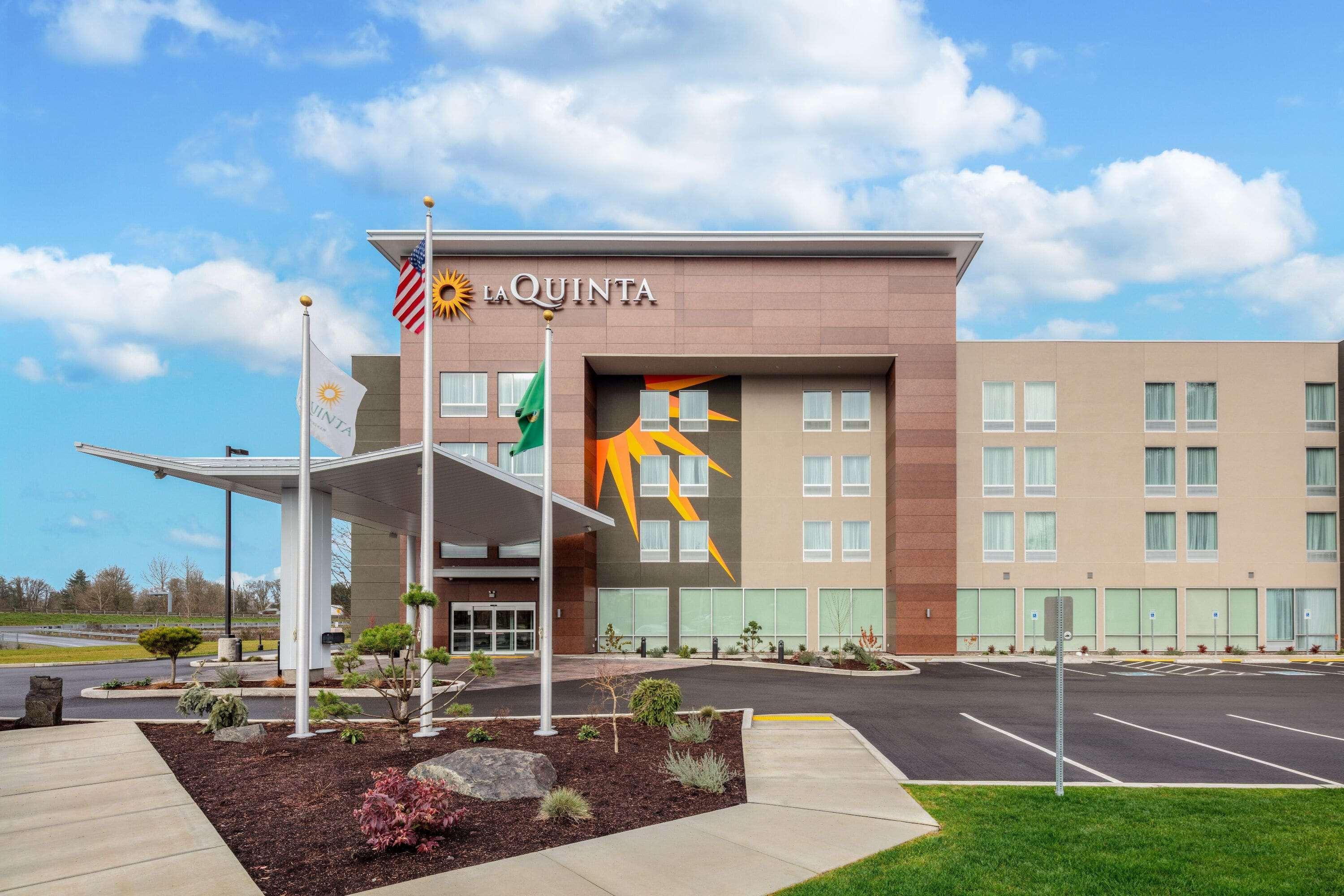 Vista Exterior La Quinta Inn & Suites By Wyndham Centralia