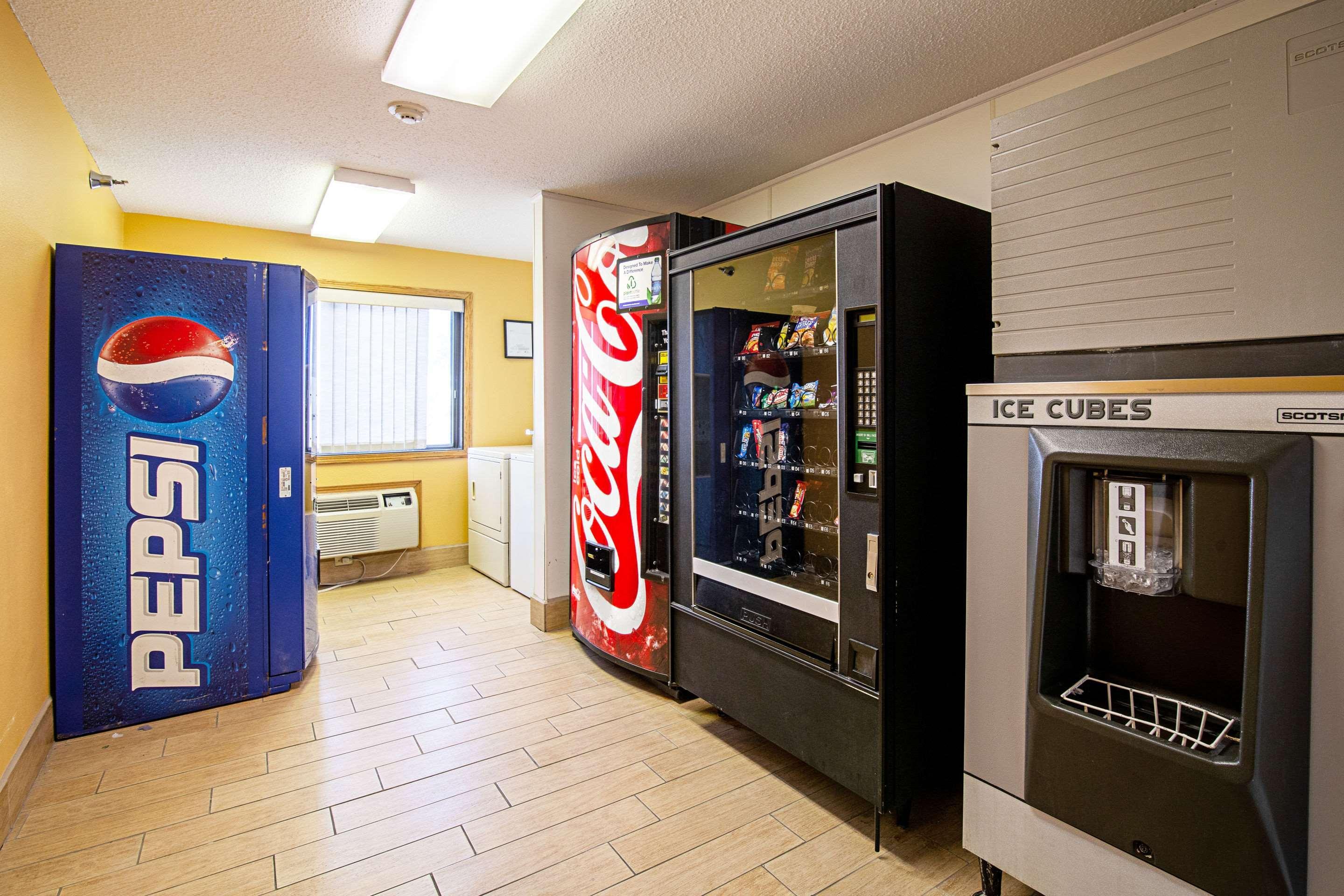 Vista Exterior Quality Inn Aberdeen