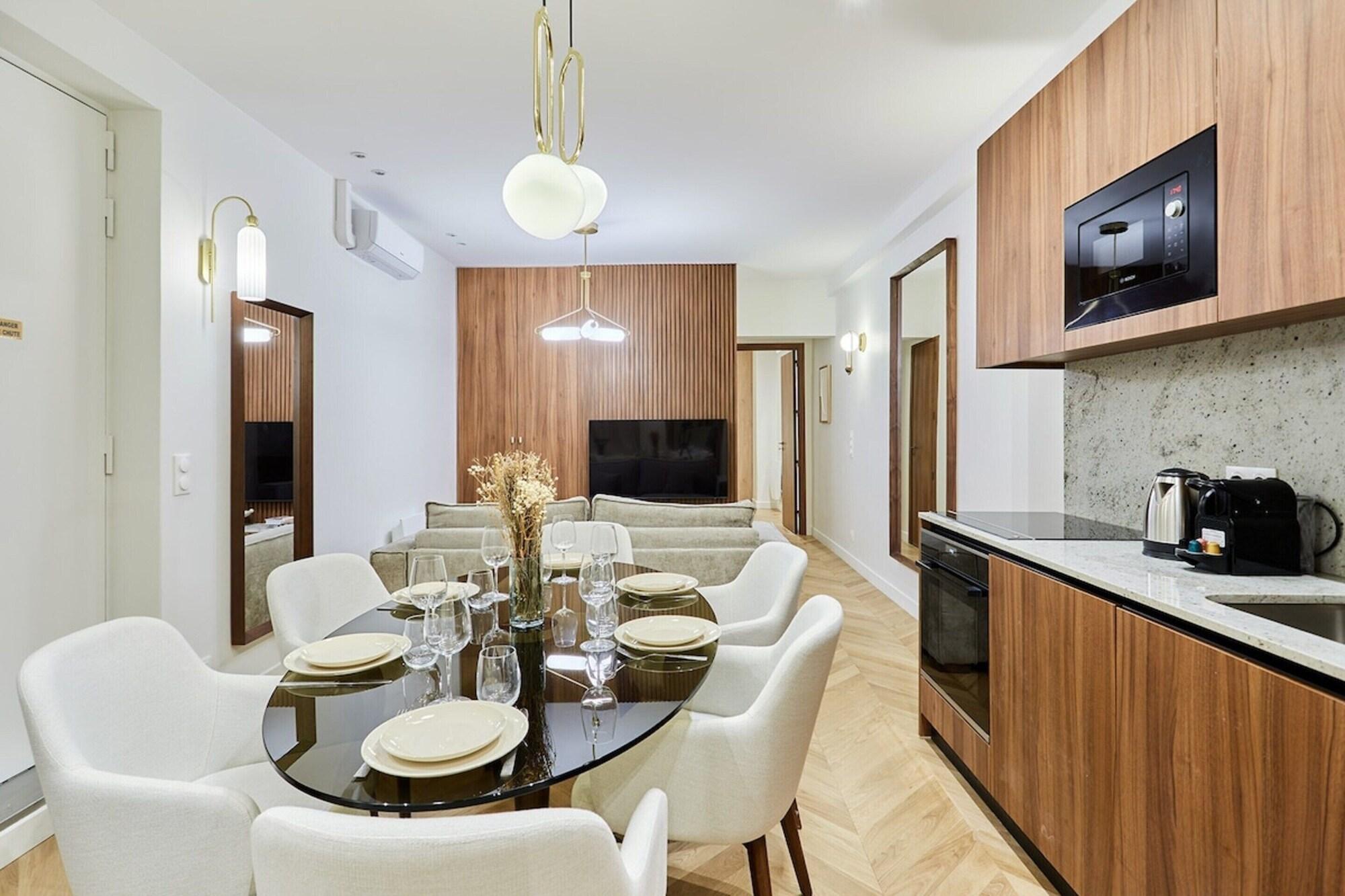 Varios Superb Air-conditioned Apartment Center of Paris