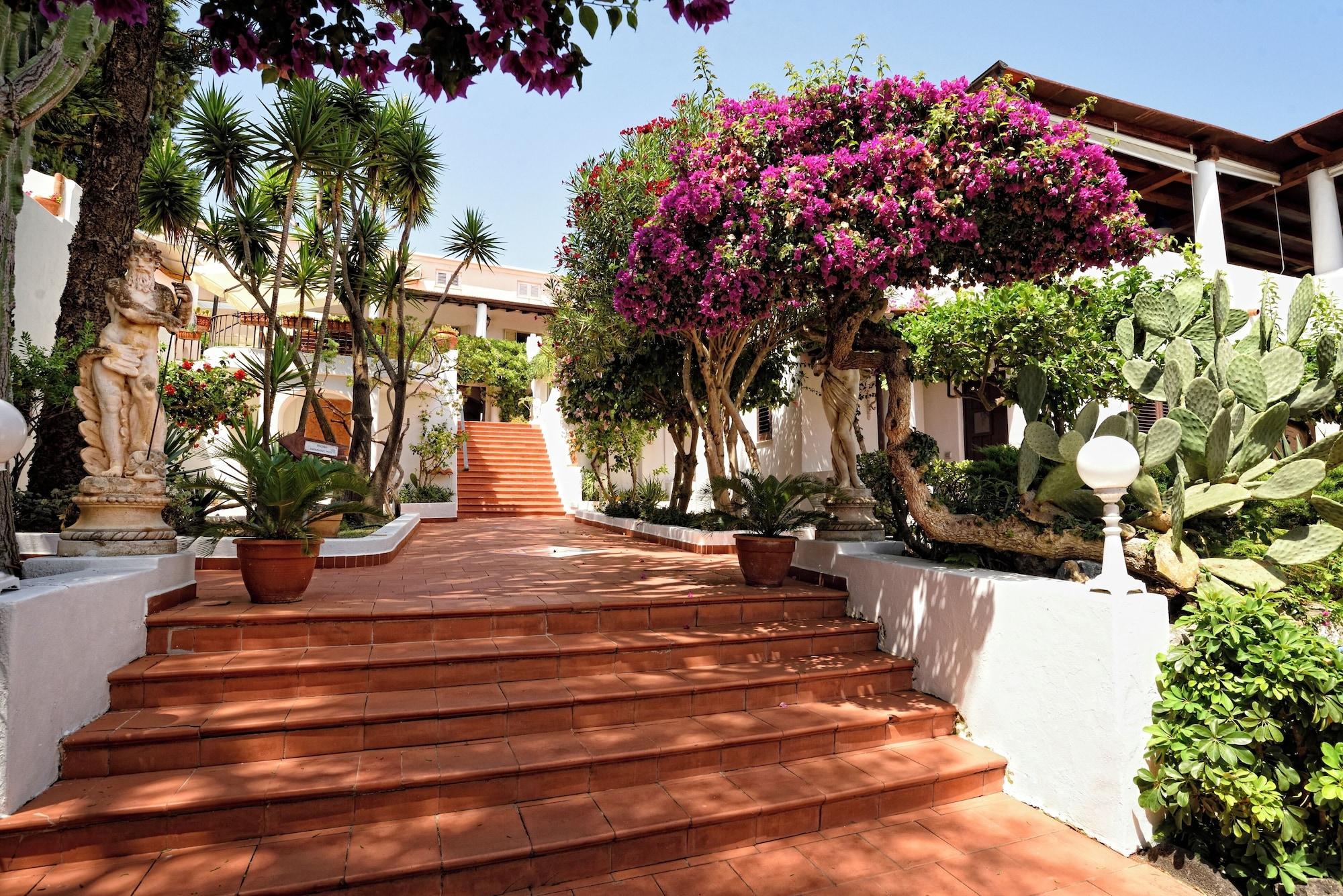 Vista Exterior Gattopardo Park Hotel