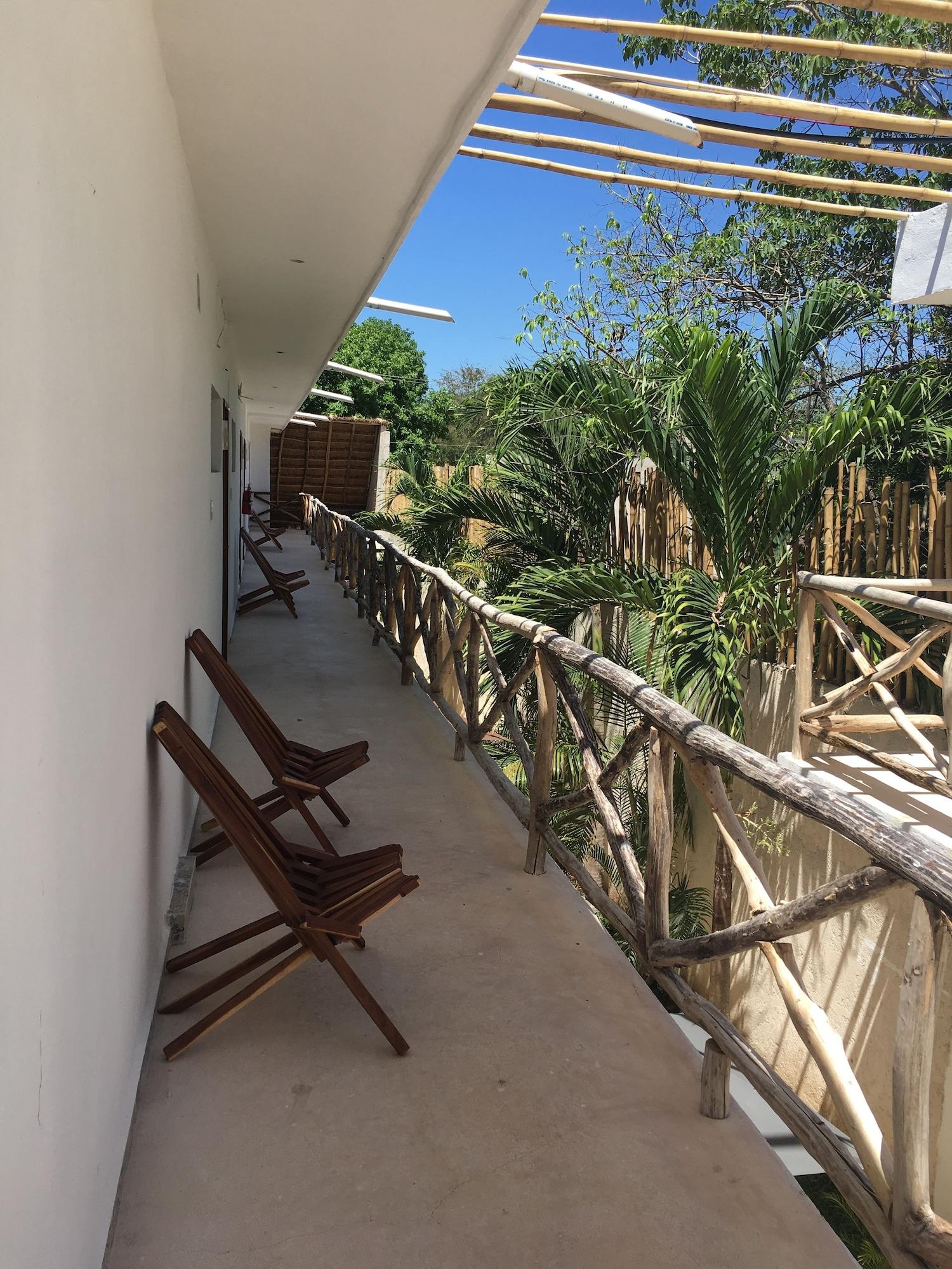 Varios Hotel Casa Bamboo