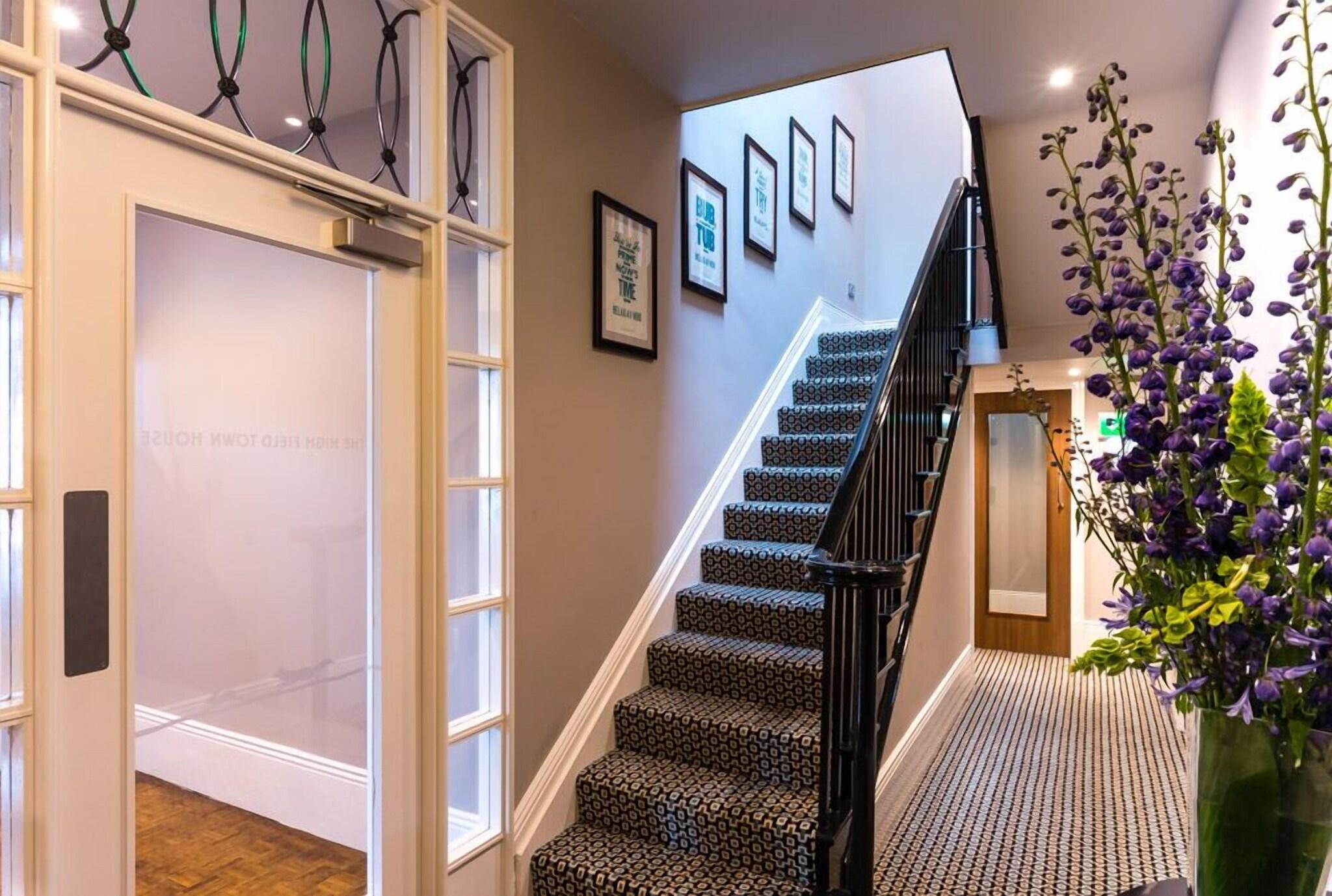 Vista Lobby The High Field Town House