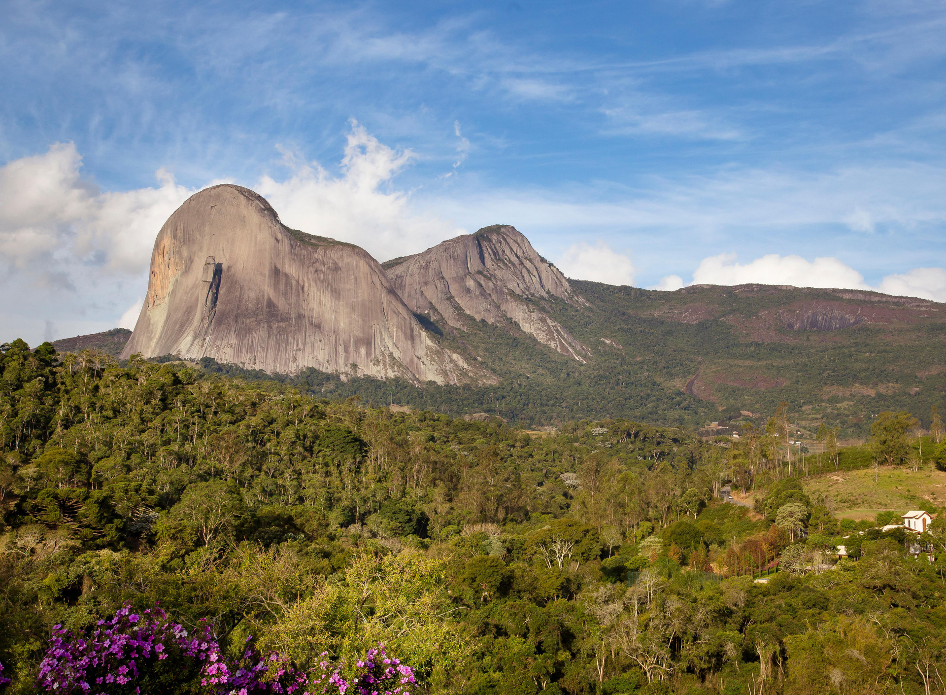 Vista a la montaña Pousada Rabo do Lagarto