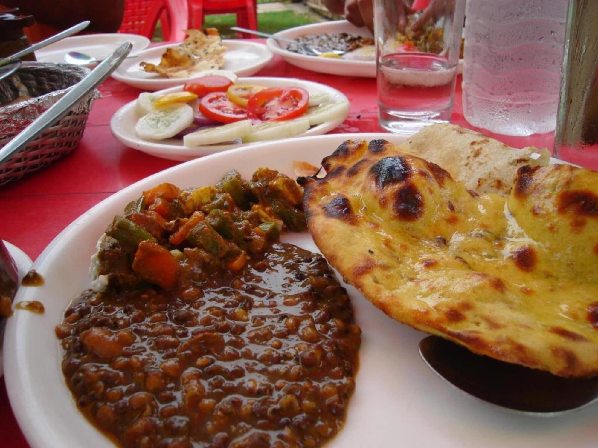 Restaurant Staybook Hotel Jai Balaji New Delhi Railway Station