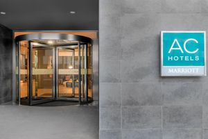 Paquete - AC Hotel by Marriott Madrid Airport
