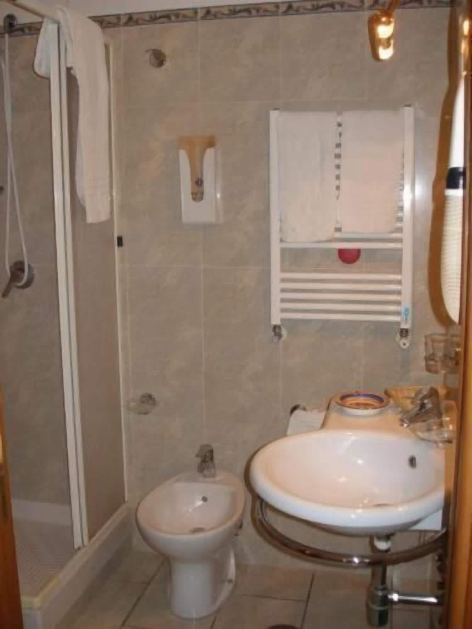 Equipamiento de Habitación Hotel Lento