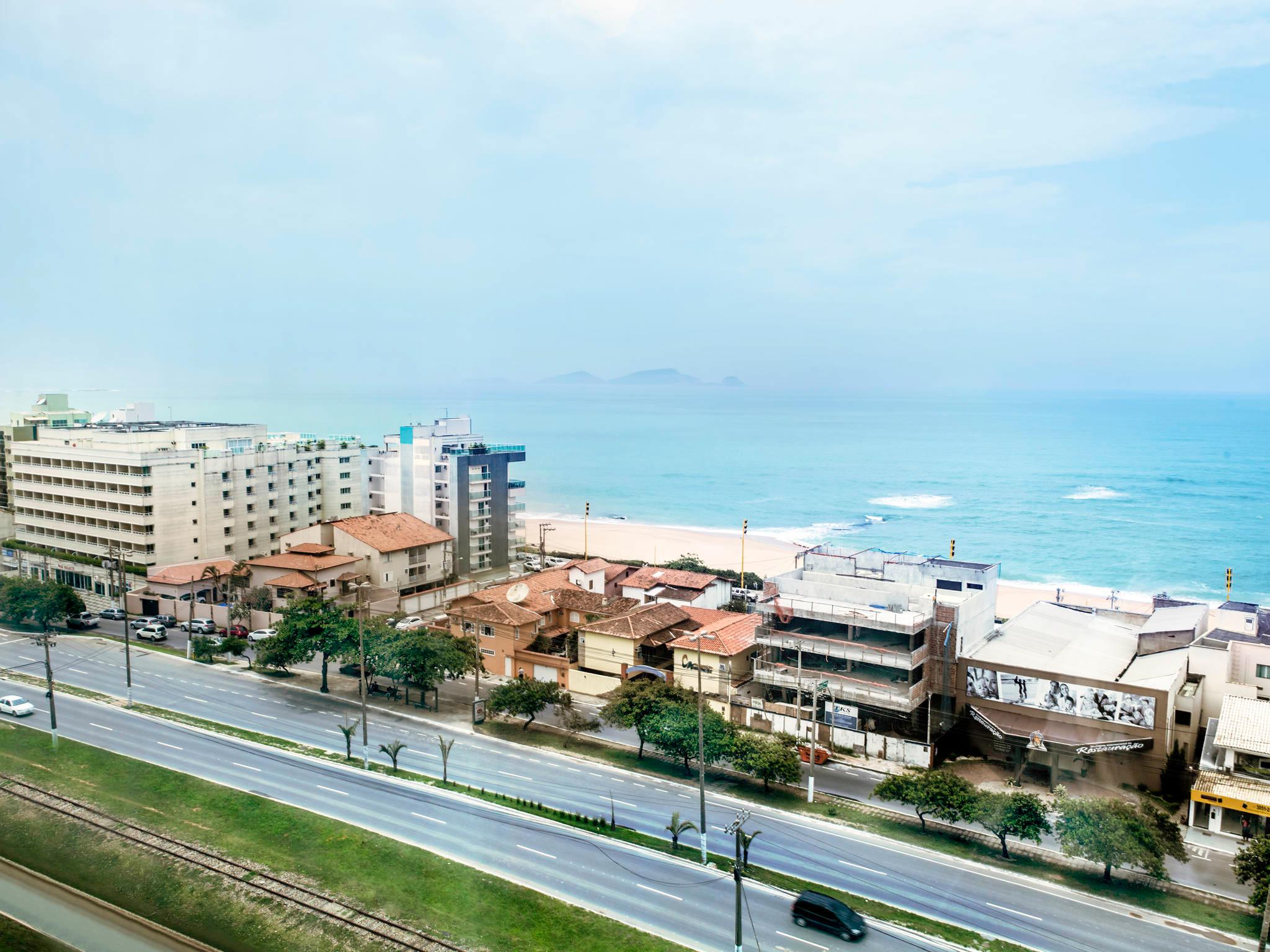 Vista Exterior ibis Macae