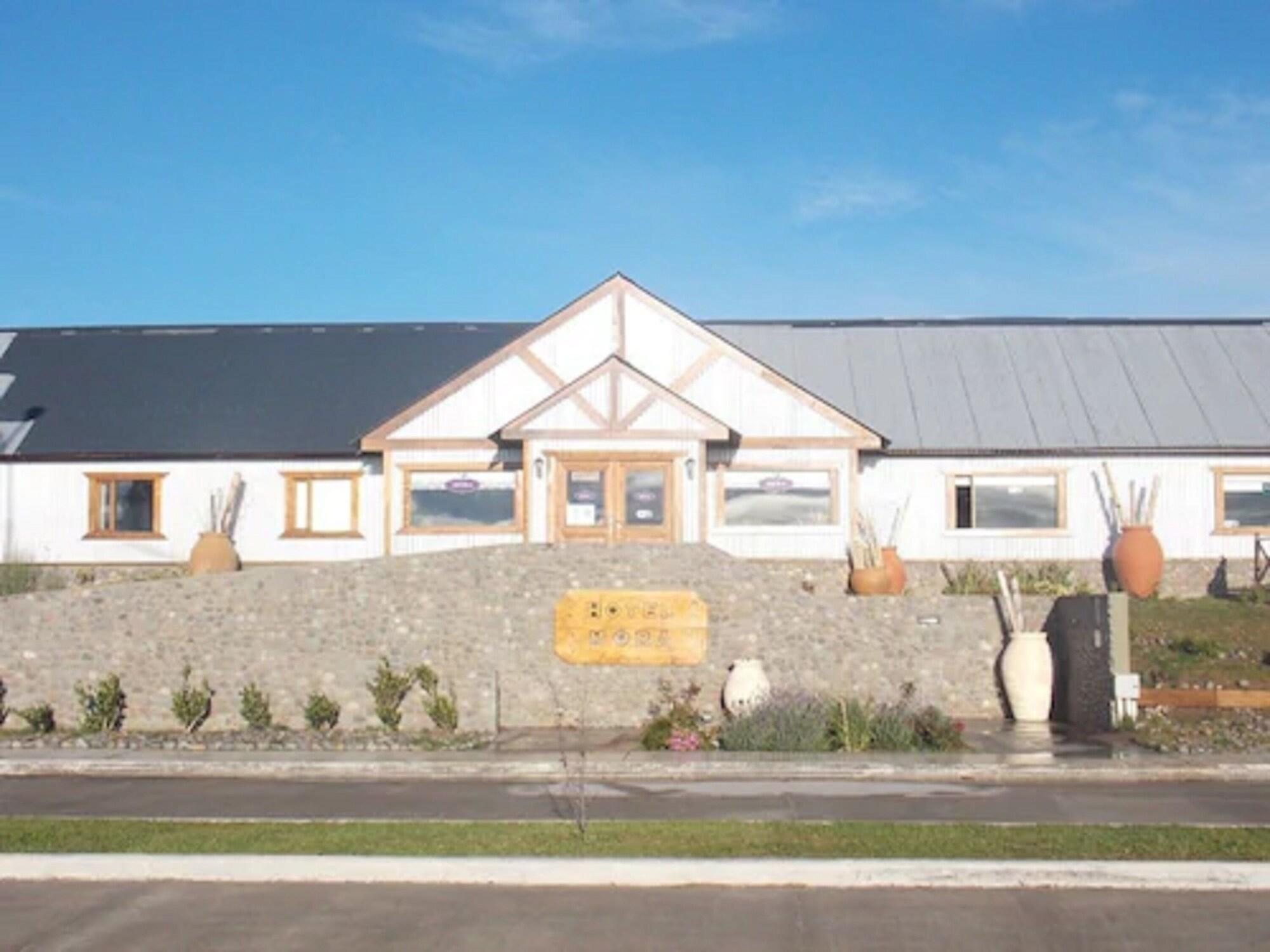 Varios Hotel Mora