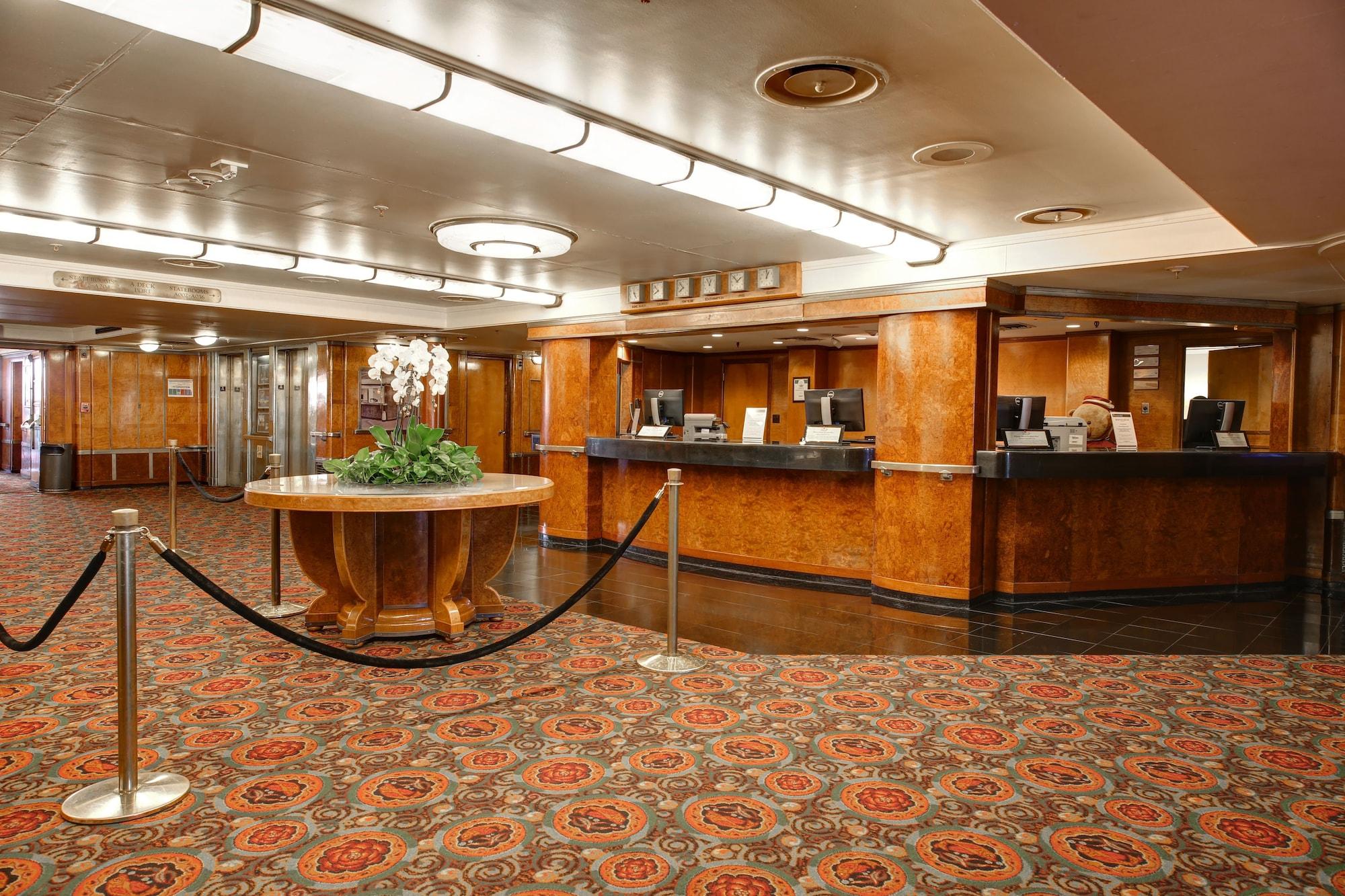 Vista Lobby The Queen Mary