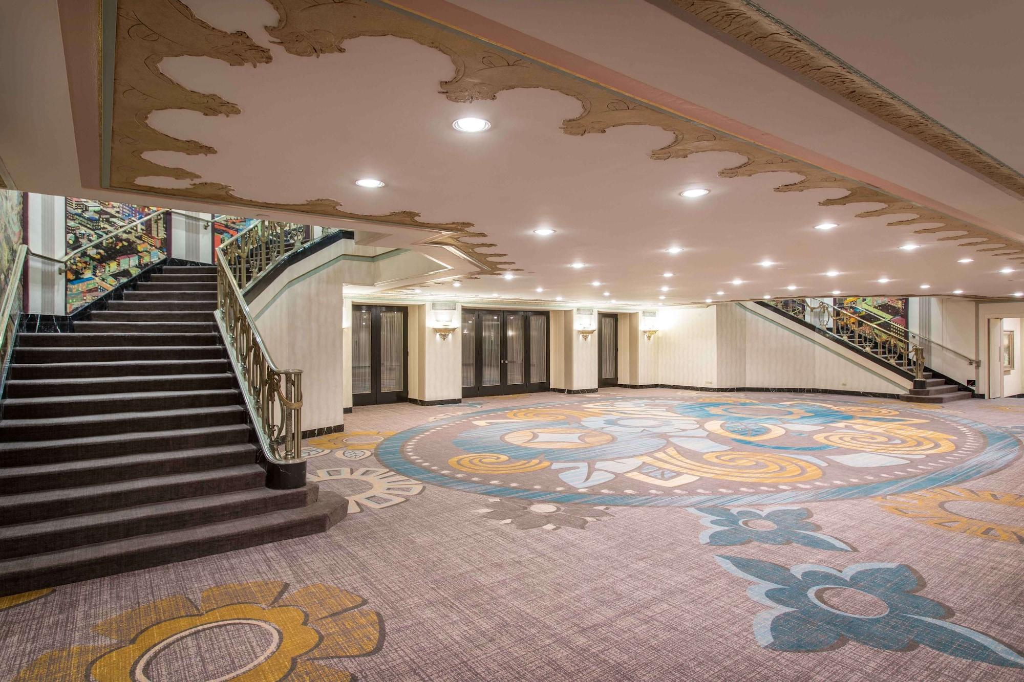 Sala de Reuniones Hilton Cincinnati Netherland Plaza