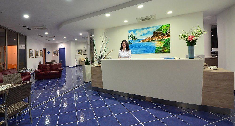 Vista Lobby Astro Suite Hotel