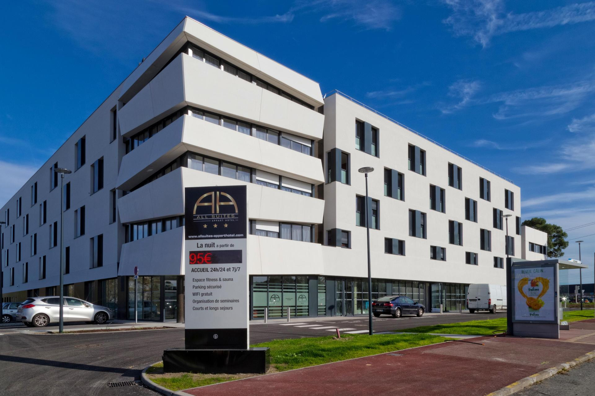 Vista Exterior All Suites Bordeaux Pessac