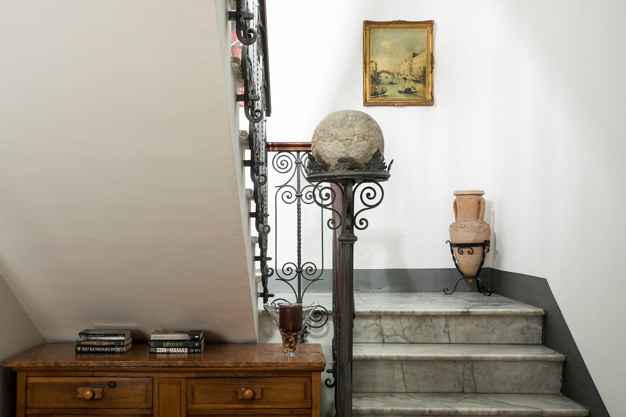 Vista Lobby Hotel La Pensione Svizzera