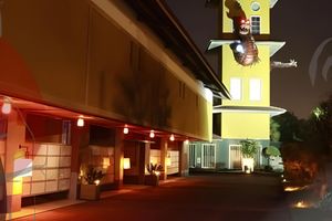 Alojamiento - Dragon Motel