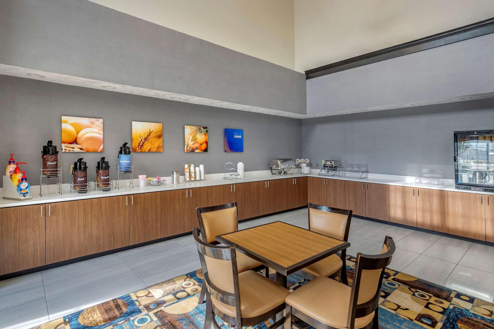 Restaurant Comfort Suites Clovis North