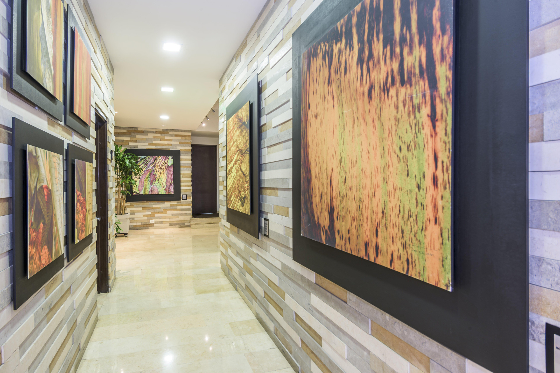 Vista Lobby Holiday Inn Express Bogotá - Parque La 93 by IHG