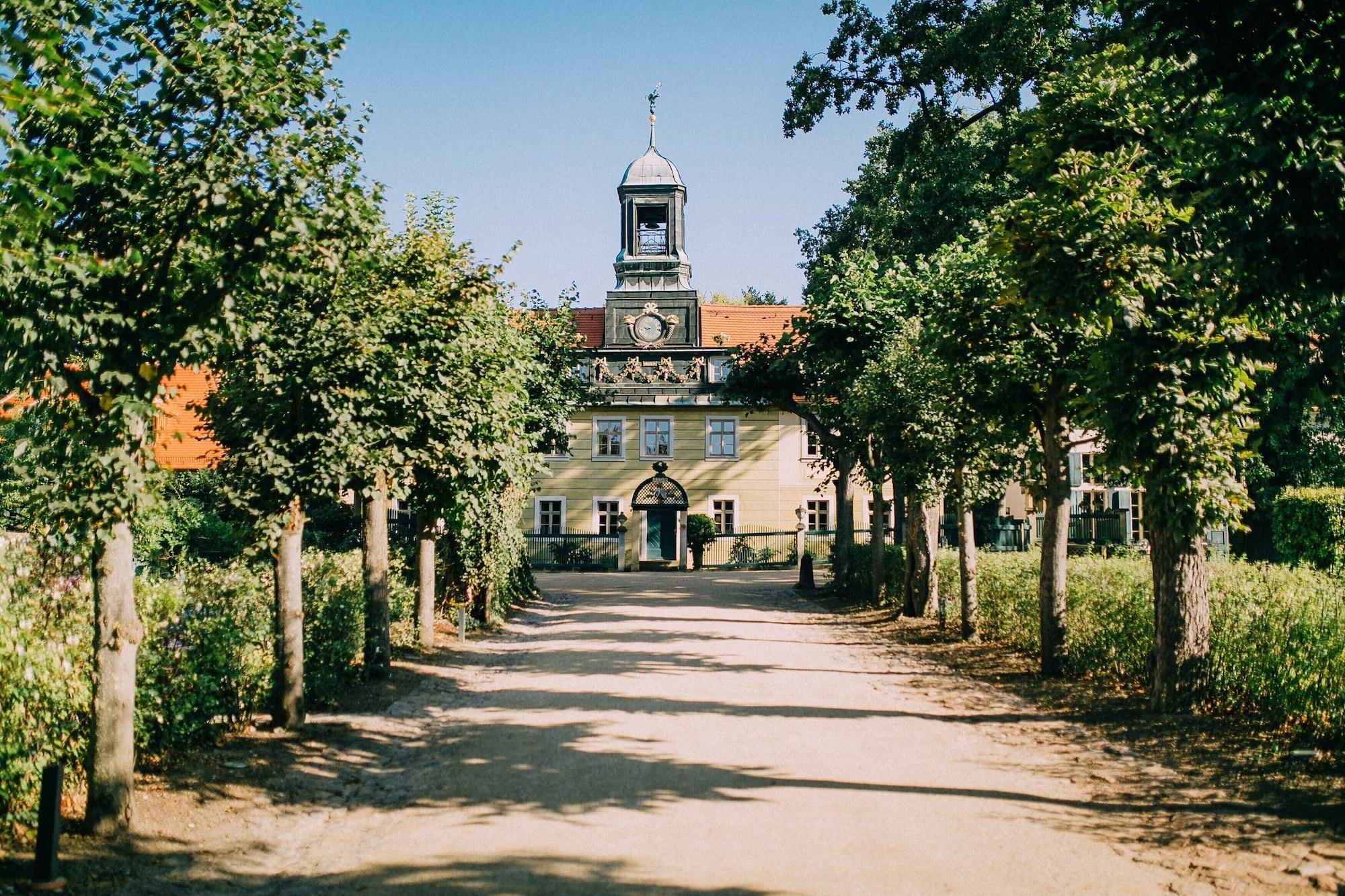 Varios Hotel Villa Sorgenfrei