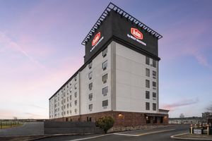 Alojamiento - Aiden by Best Western Newark Airport