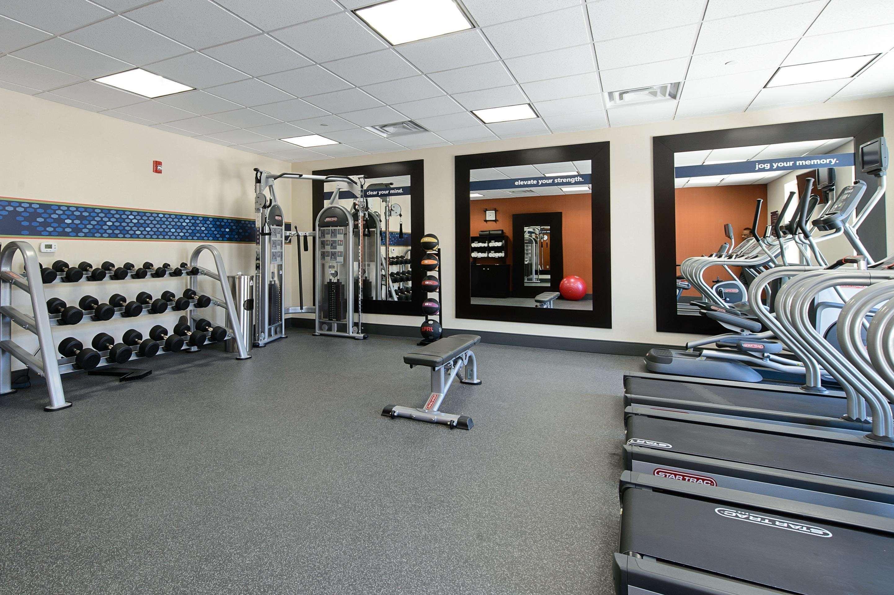 Instalaciones Recreativas Hampton Inn Stafford/Quantico & Conference Center