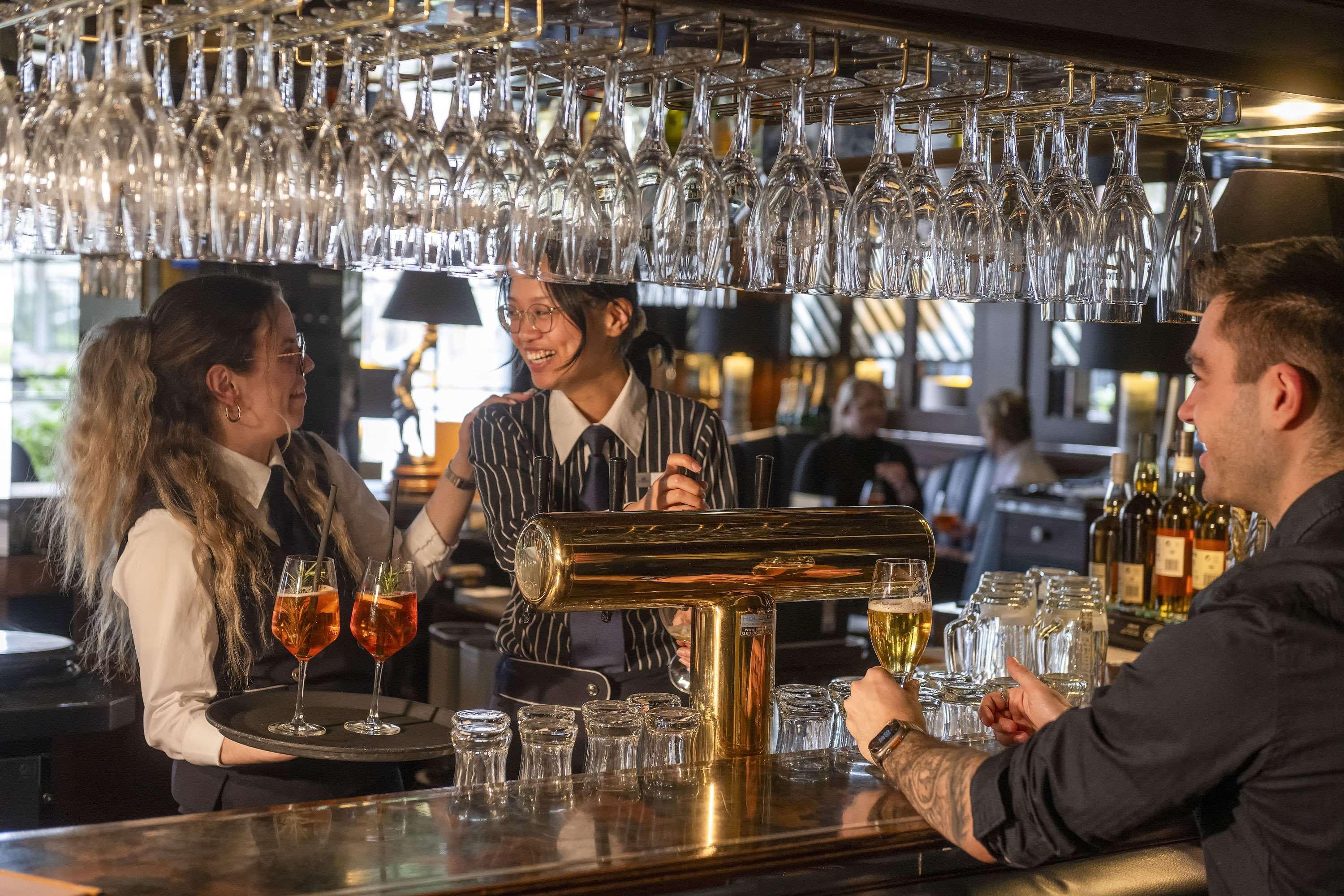 Bar/Salón Maritim Hotel Darmstadt