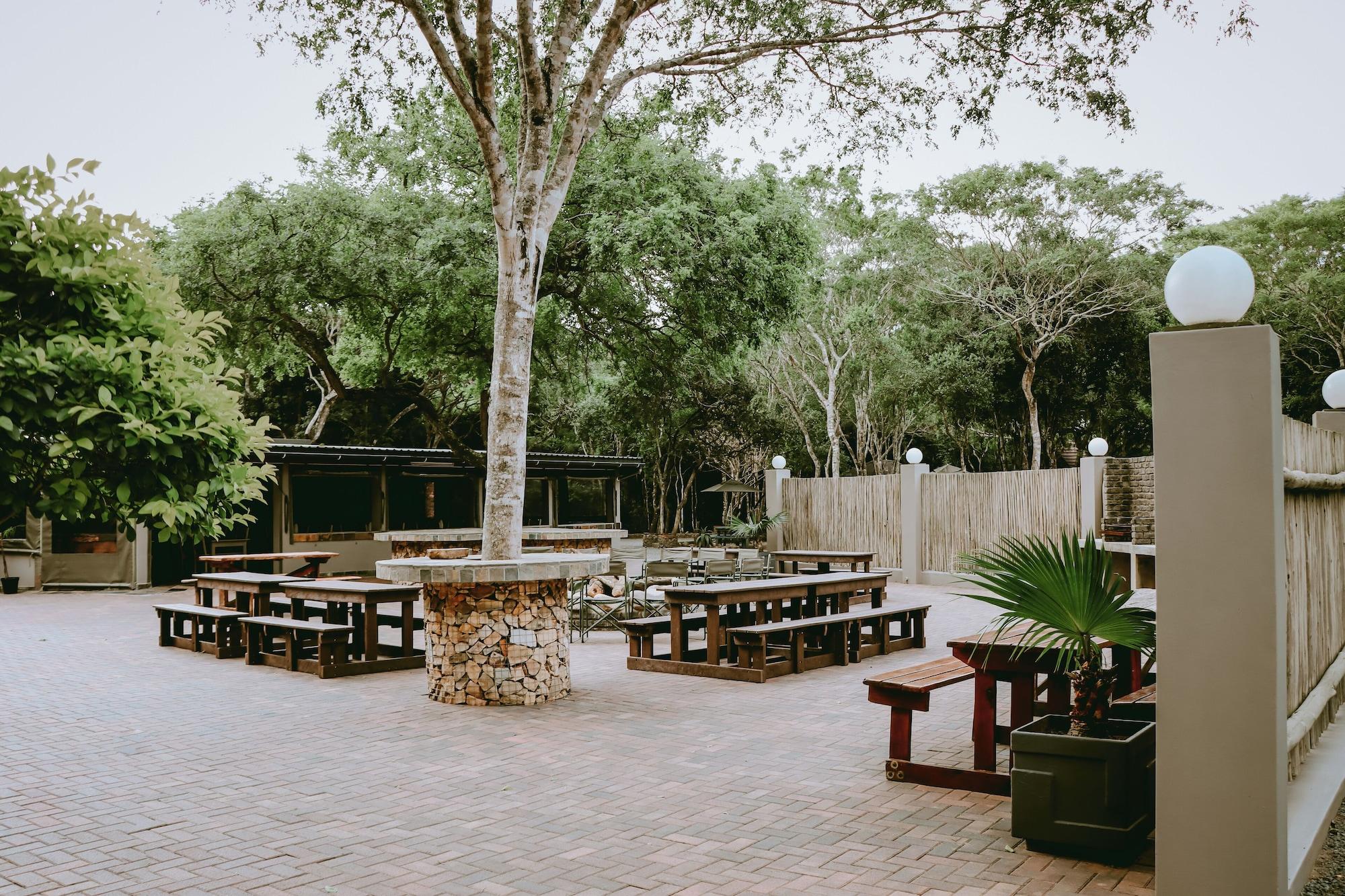 Vista Exterior Ezulwini Game Lodge