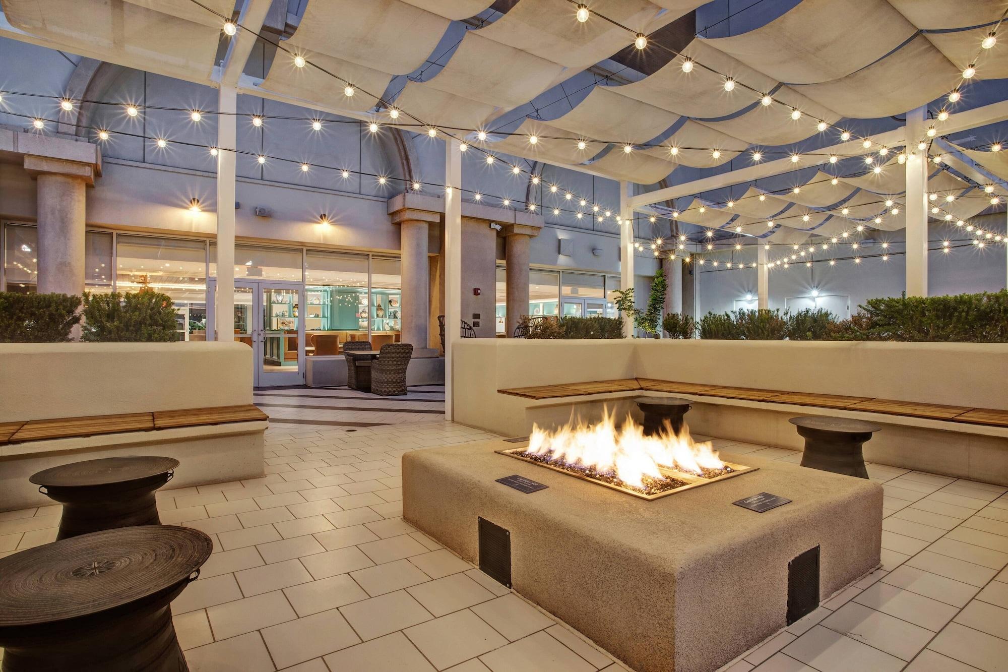 Restaurant Hotel Paso Del Norte, Autograph Collection