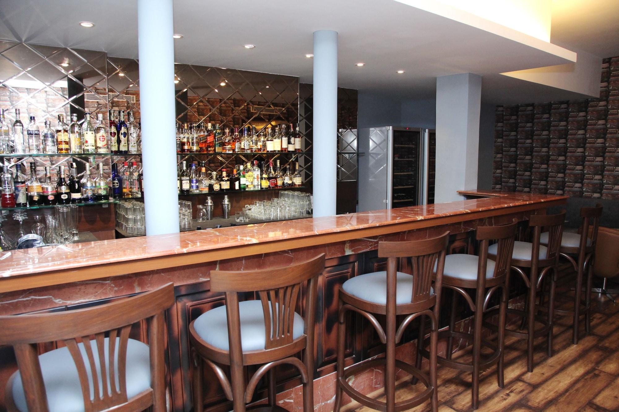 Bar/Salón Hotel Diplomat