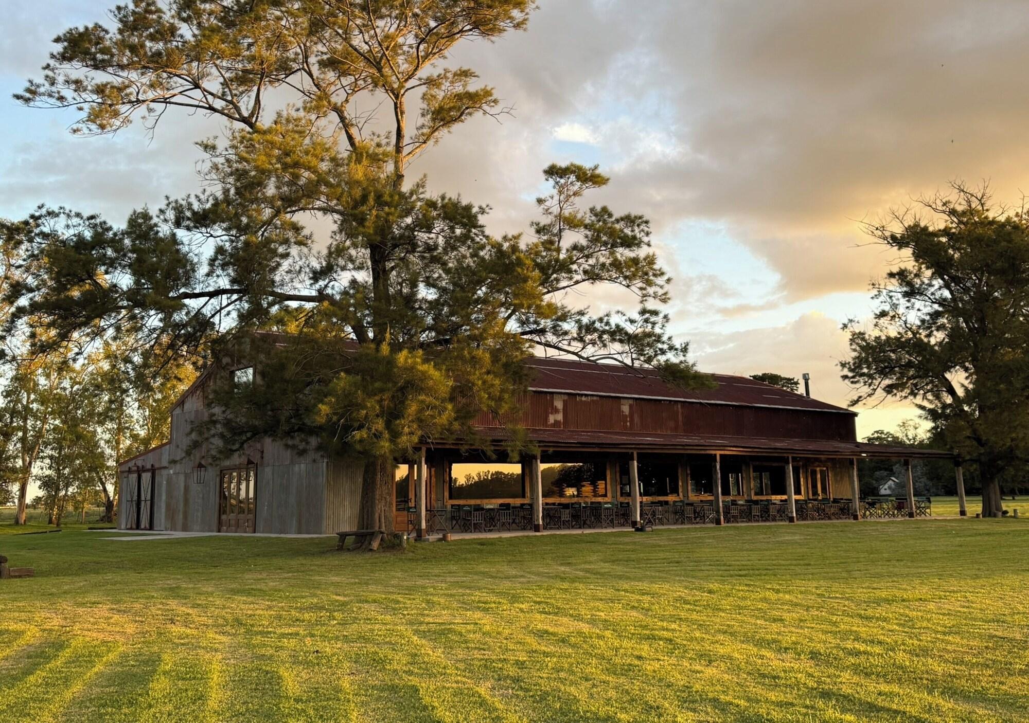 Restaurant REFUGIO Natural Glamping