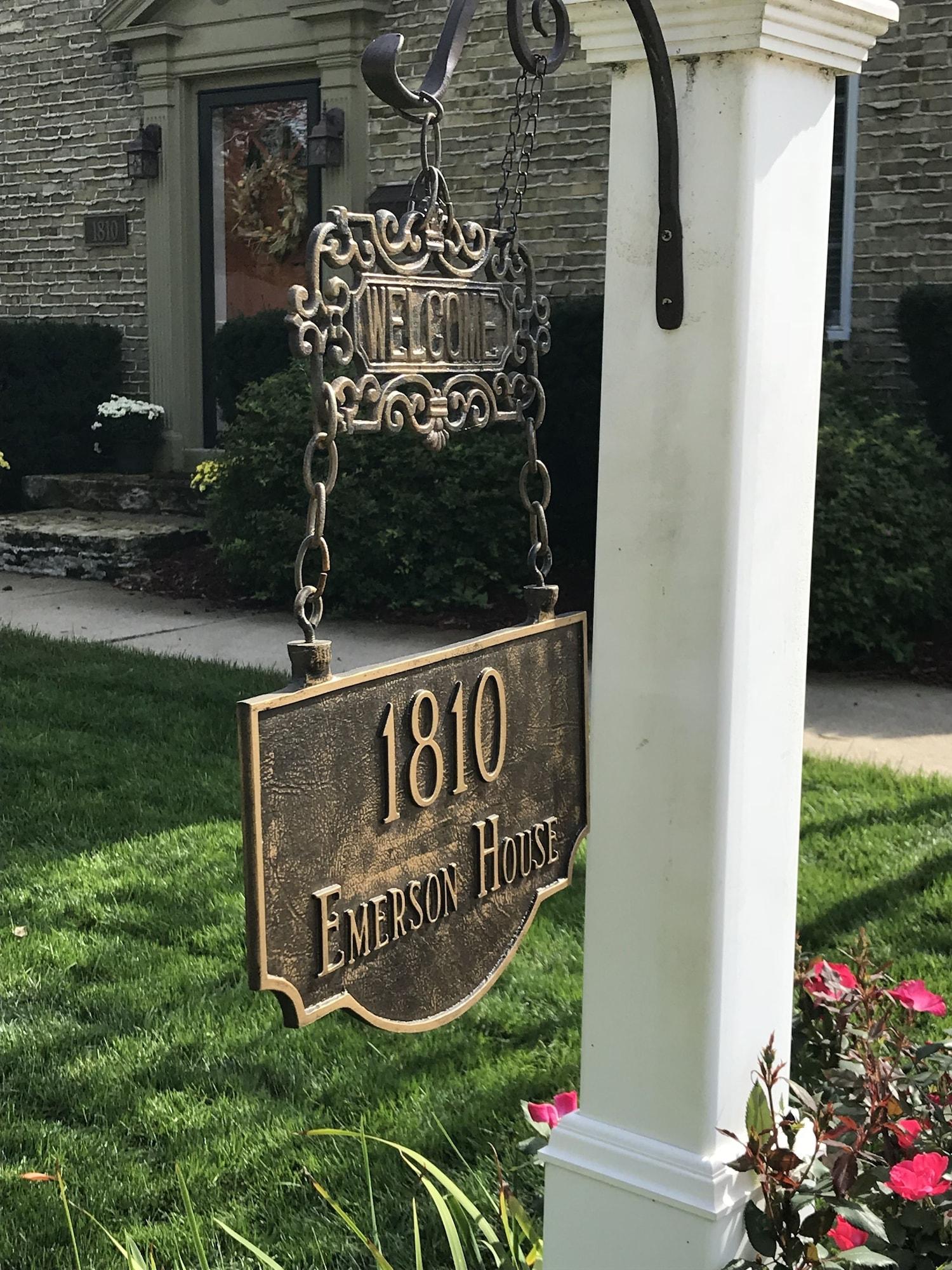 Vista Exterior 1810 Emerson House Bed & Breakfast - Adults Only