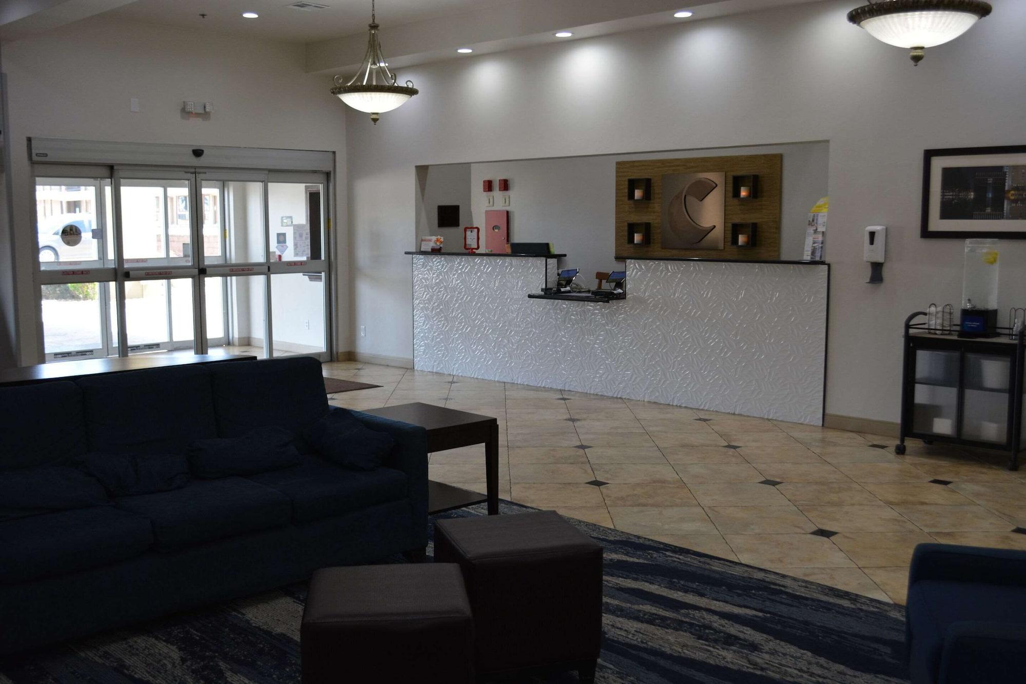 Vista Lobby Comfort Suites Yukon - SW Oklahoma City