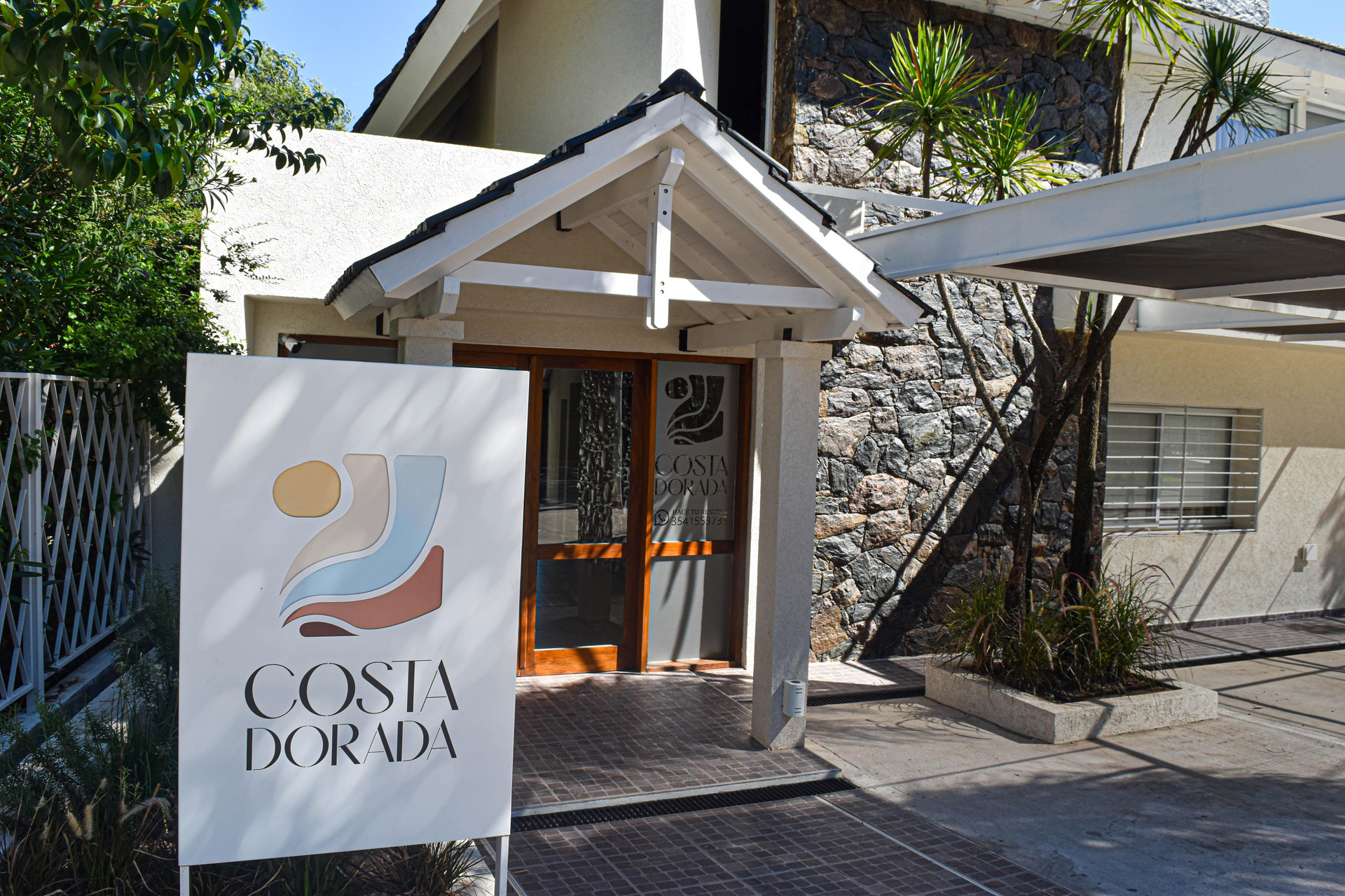 Vista Exterior Costa Dorada Aparts