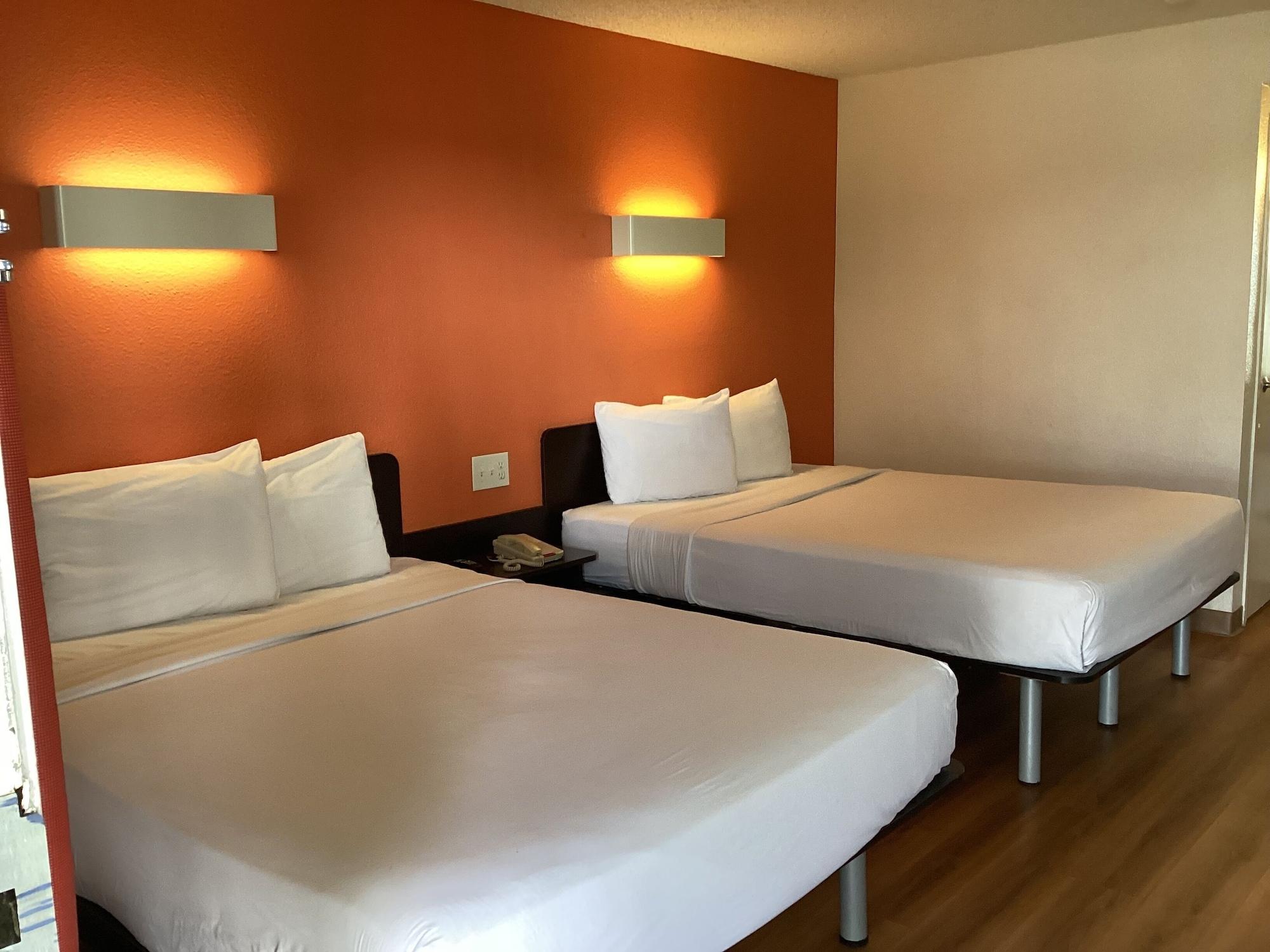 Habitación Motel 6 Oakland, CA - Embarcadero