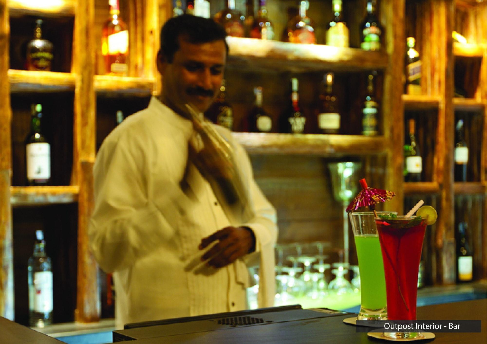 Bar/Salón The Serai Kabini