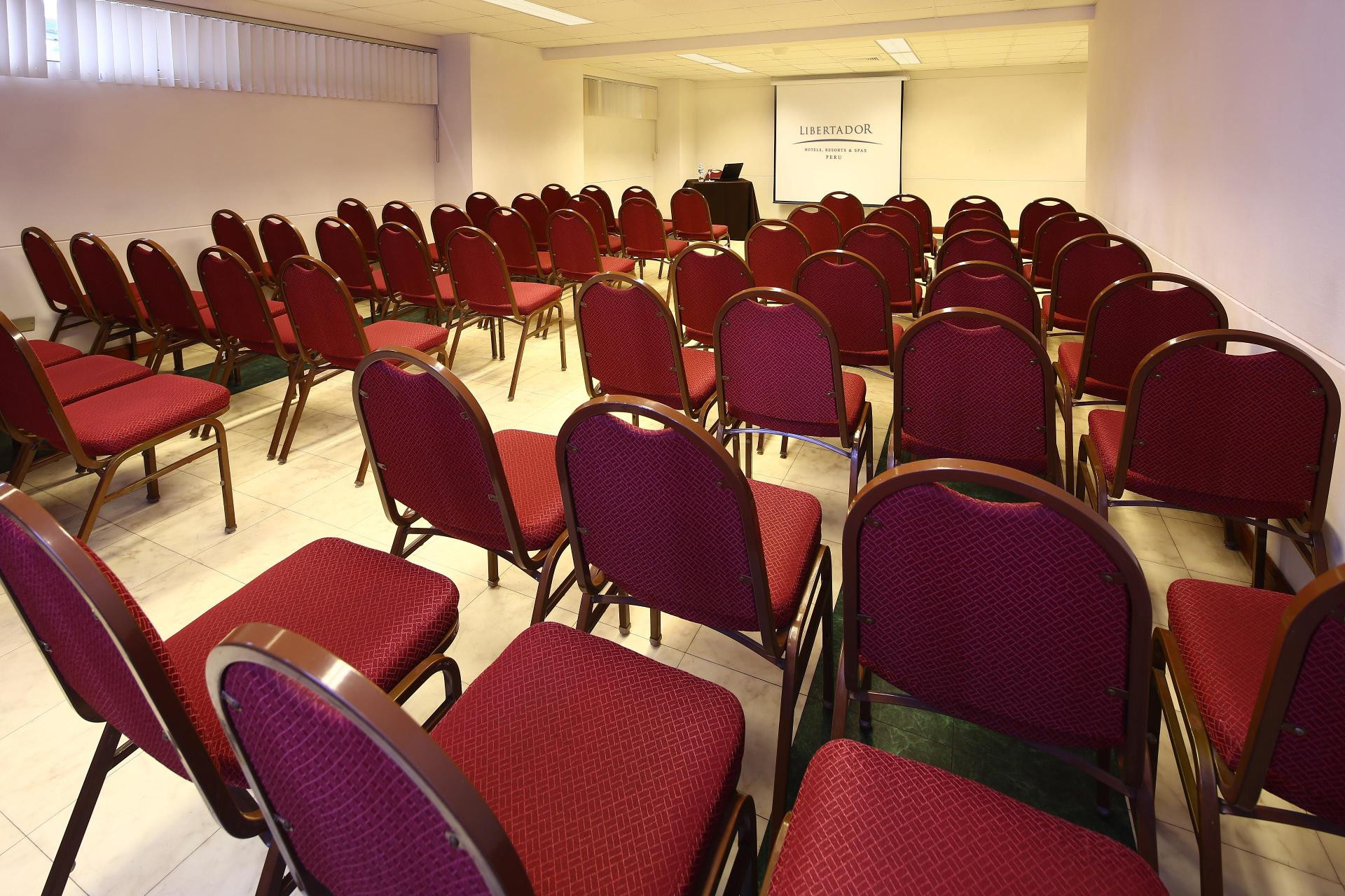 Centro de Negocios Luoxo hotel