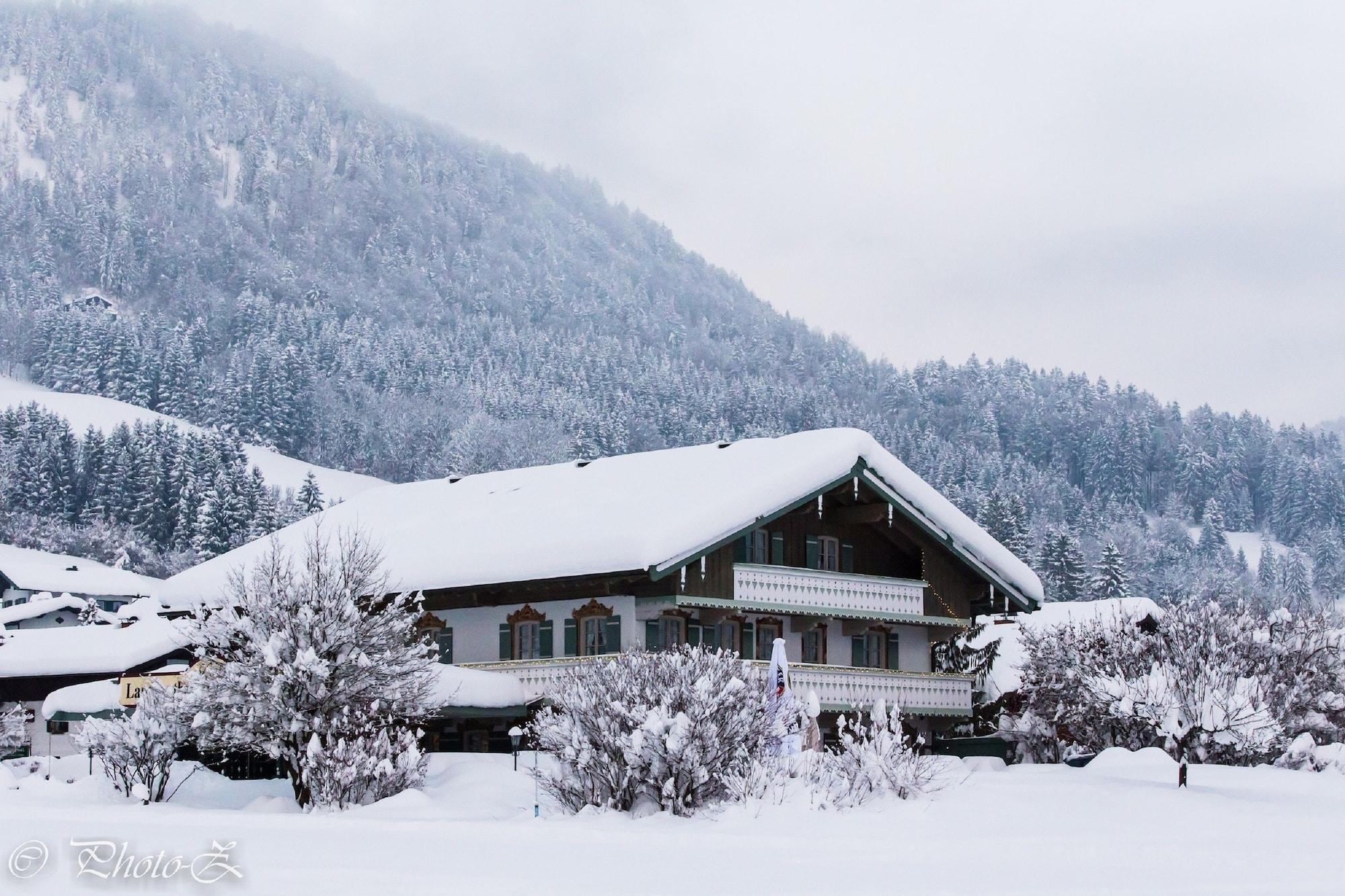 Varios DEVA Villa Mittermaier
