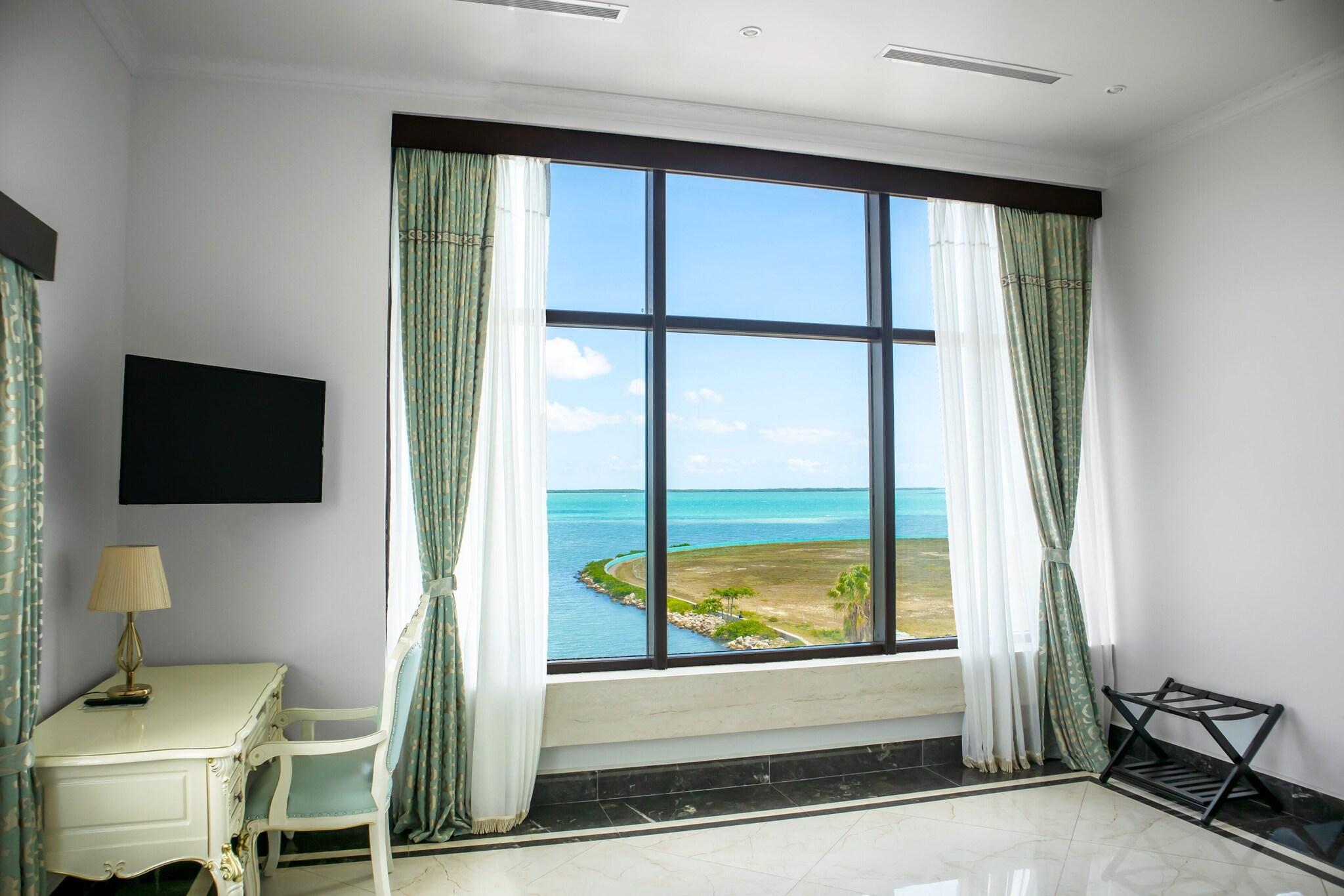 Playa Golden Bay Hotel by Marine Parade