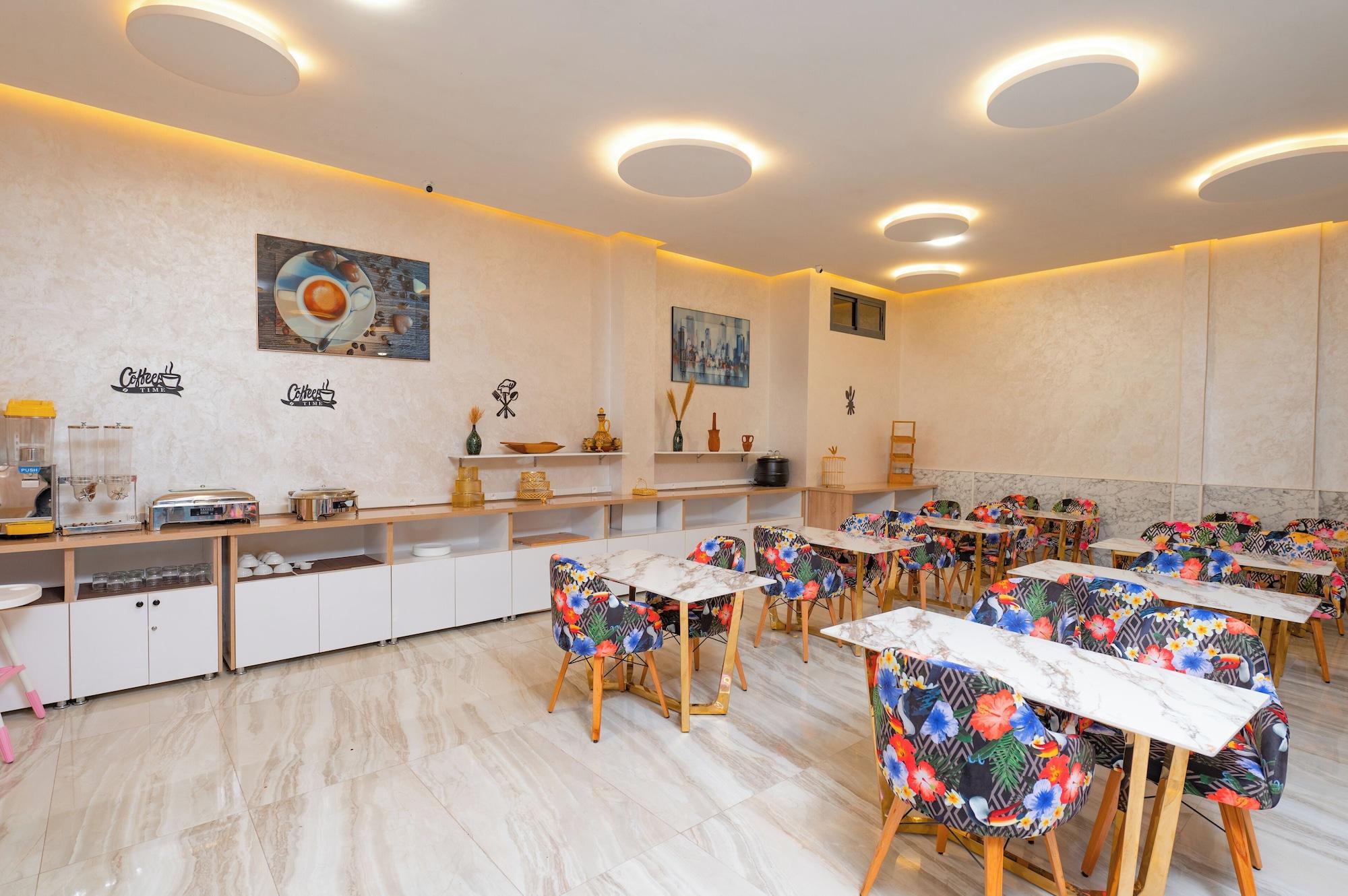 Restaurant MAARIF ELITE SUITES