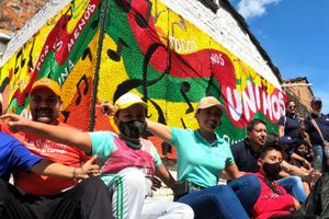 Actividad - Tour del grafiti bordado por Cartago