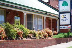 Alojamiento - The Elms Motor Inn